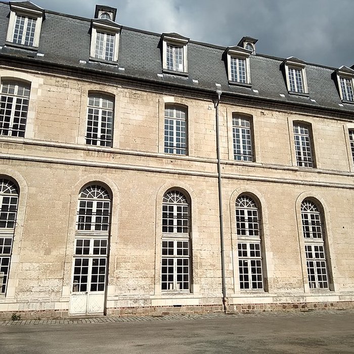 Photo de Abbaye de Saint-Riquier