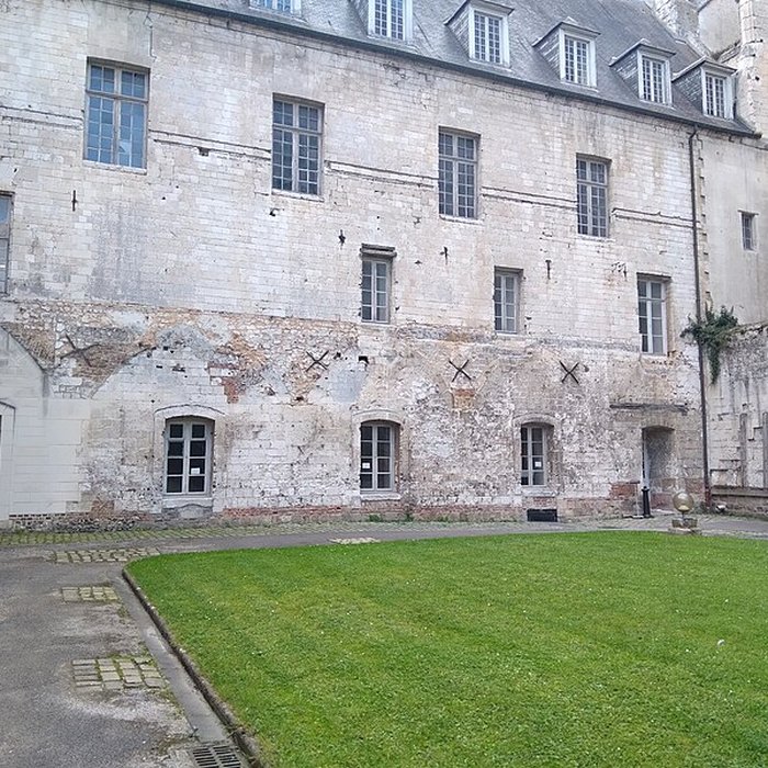 Photo de Abbaye de Saint-Riquier