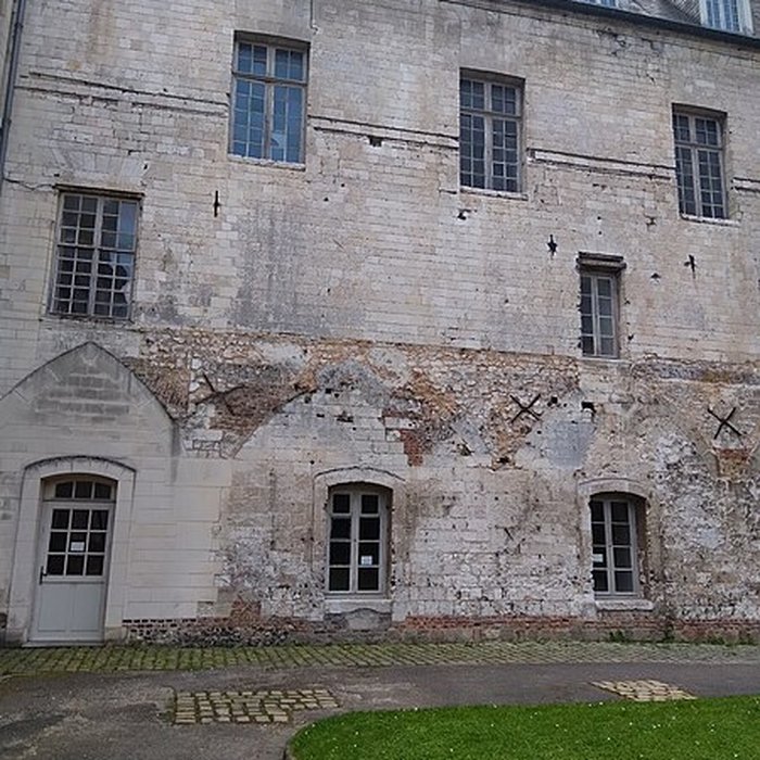 Photo de Abbaye de Saint-Riquier