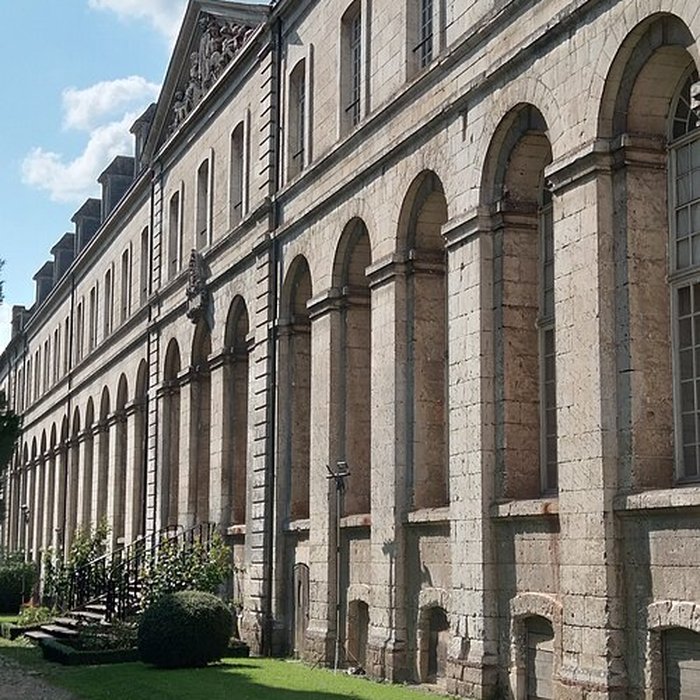 Photo de Abbaye de Saint-Riquier