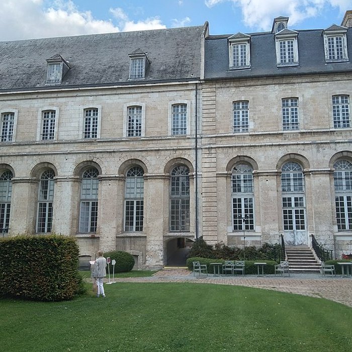 Photo de Abbaye de Saint-Riquier