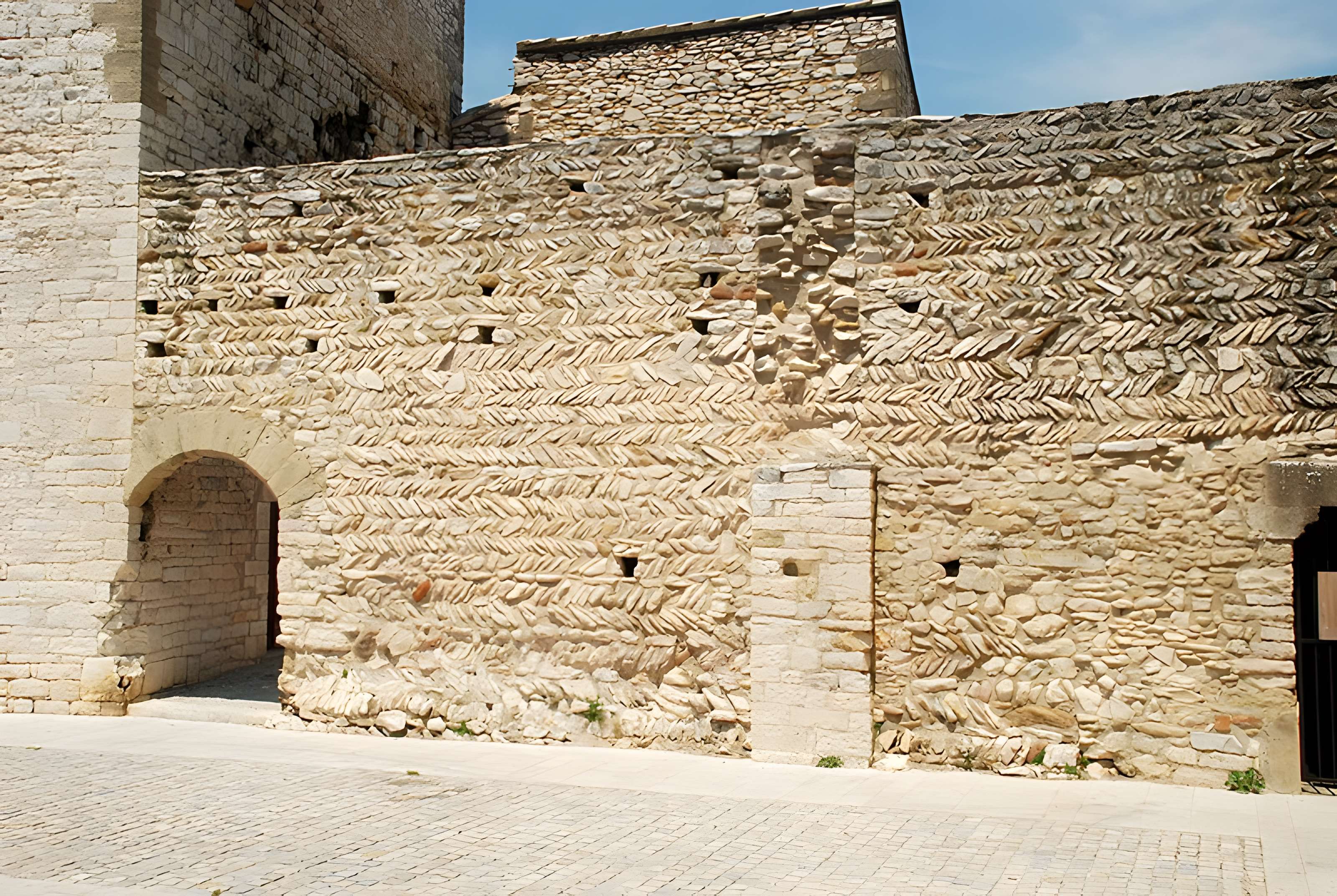 Château de Saint-Laurent-des-Arbres