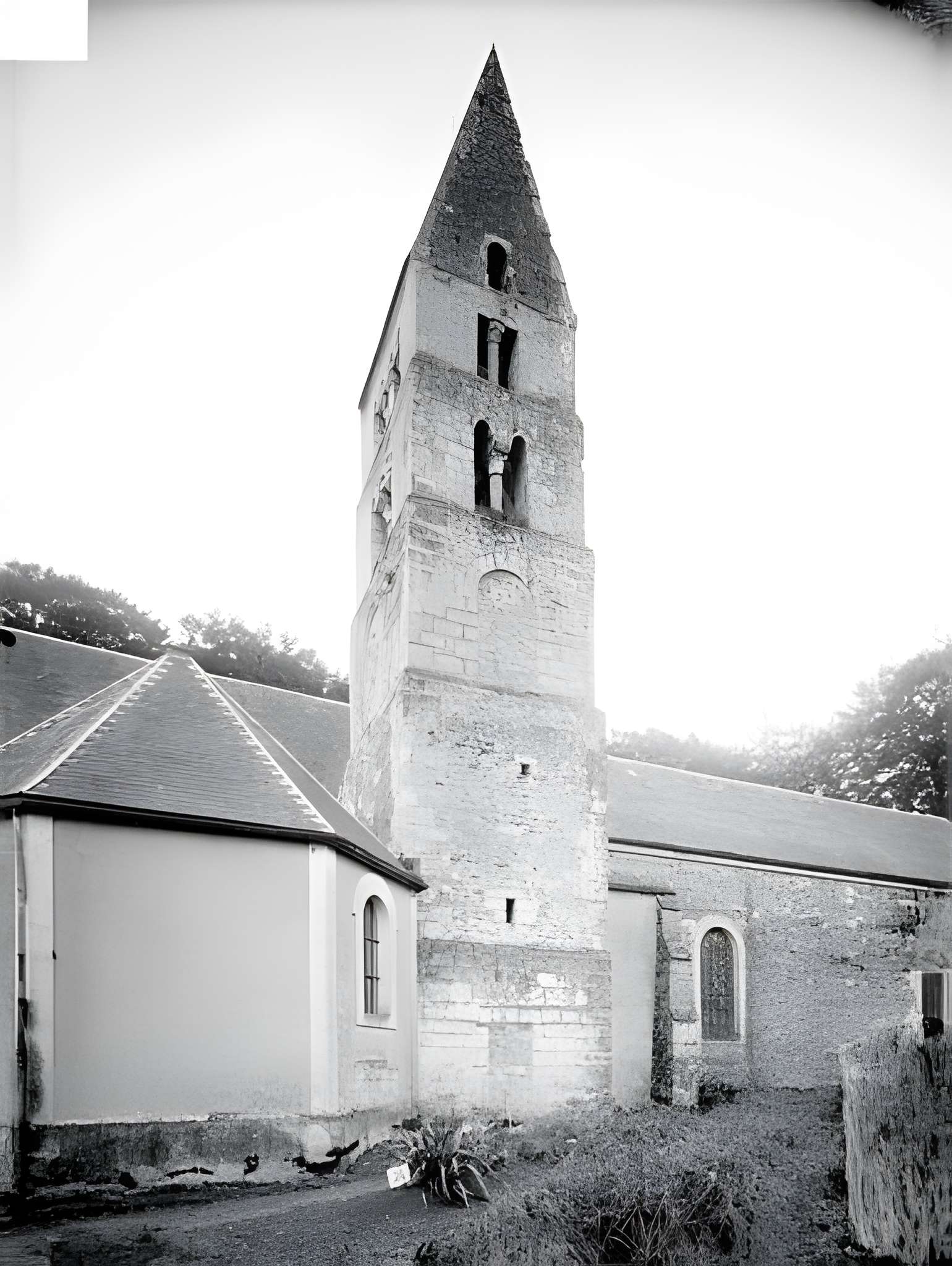 Église Saint-Martin de Parfouru-l'Éclin