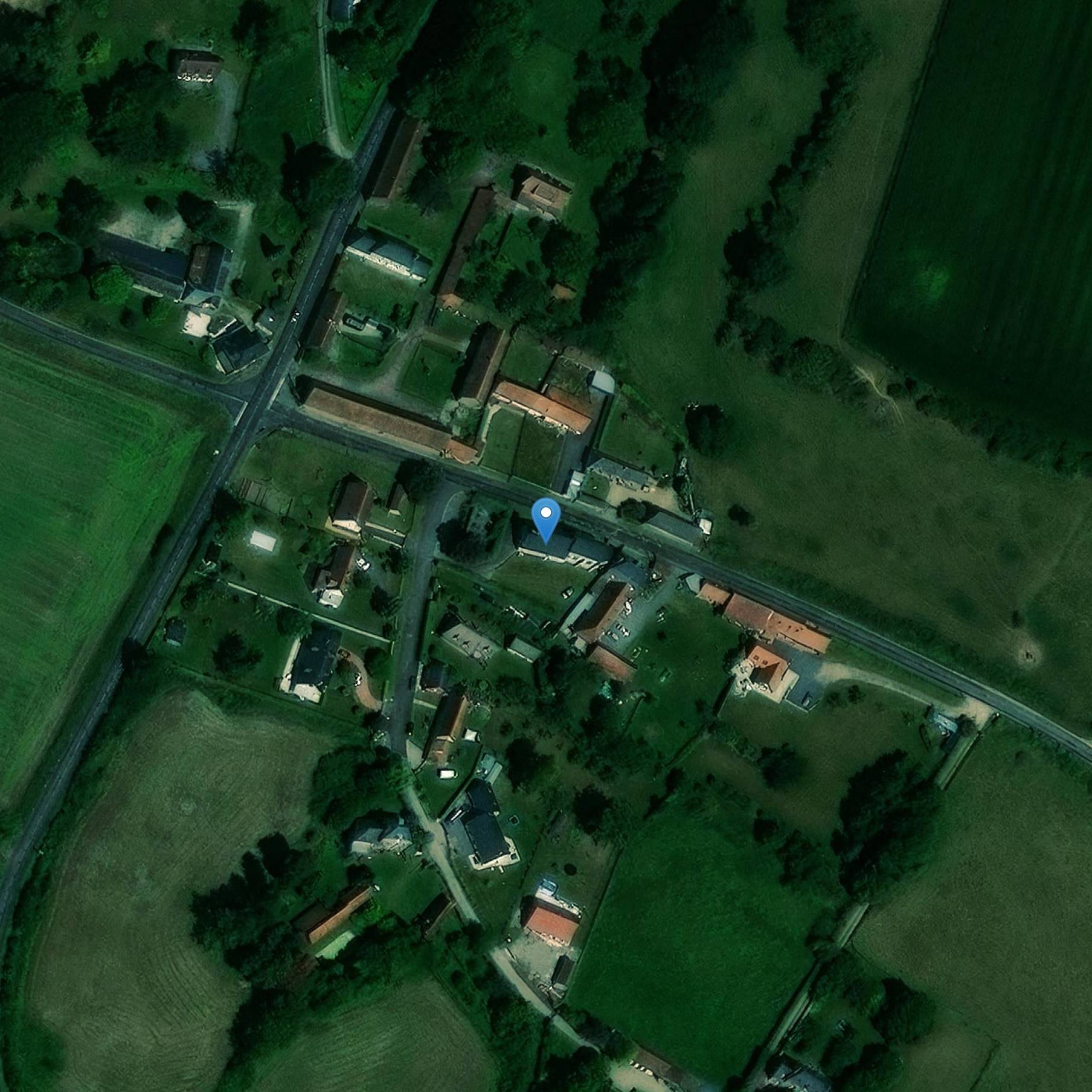 Photo de Saint Sulpice Church of Saint Sulpice-sur-Yères - サン・スールピス教会