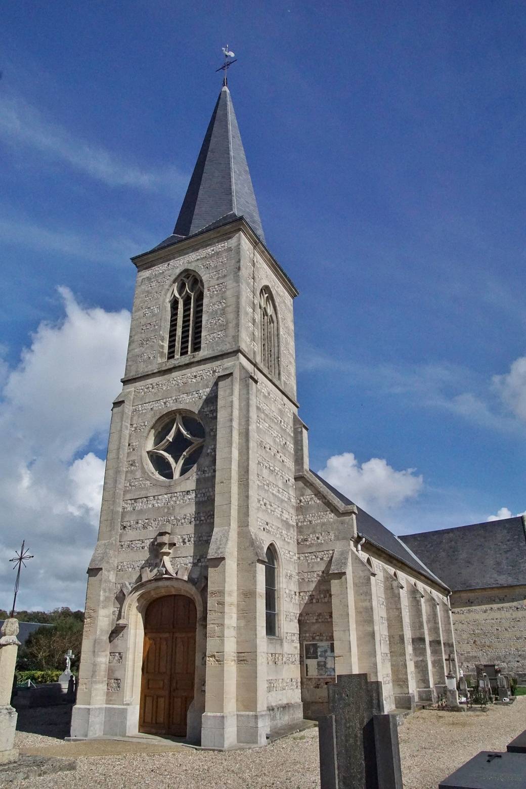 Photo de Église Sainte-Thérèse de Sainte-Hélène-Bondeville