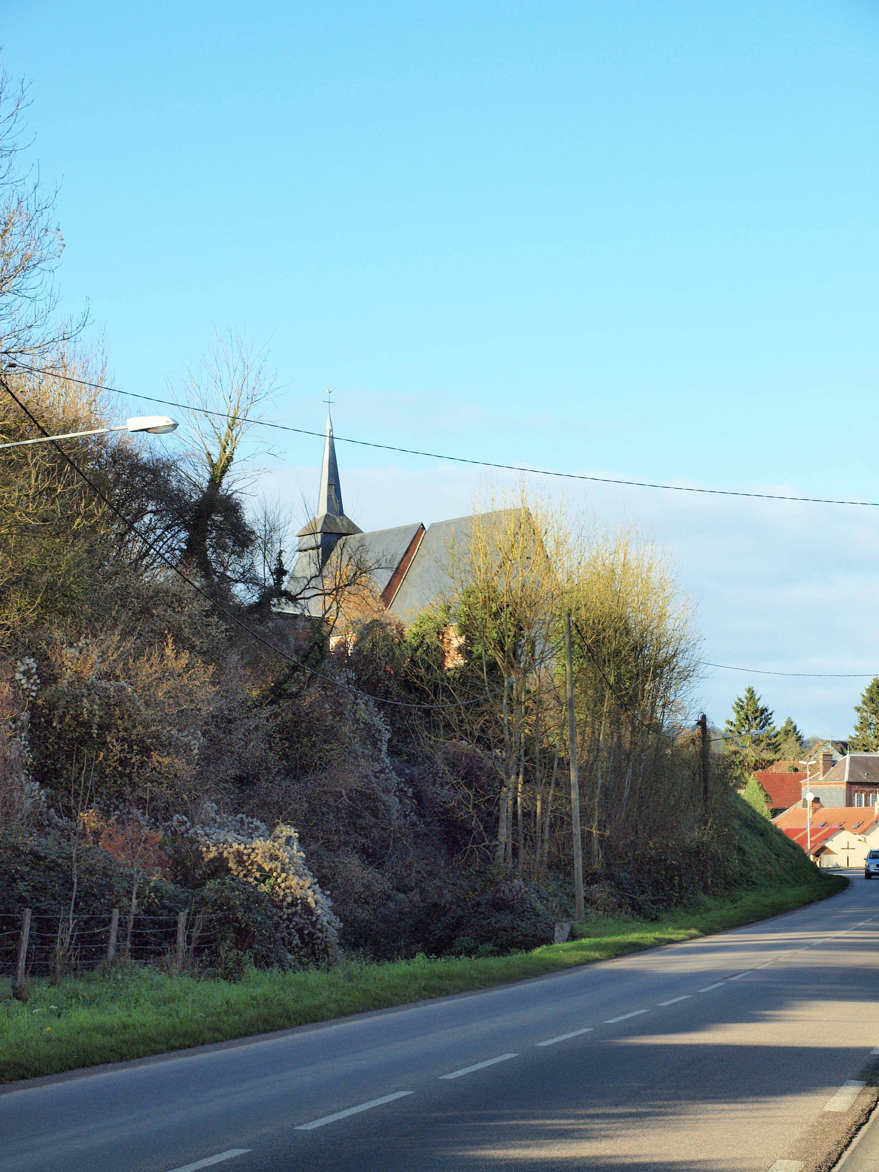 Photo de Église Saint-Jean-Baptiste de Bouafles
