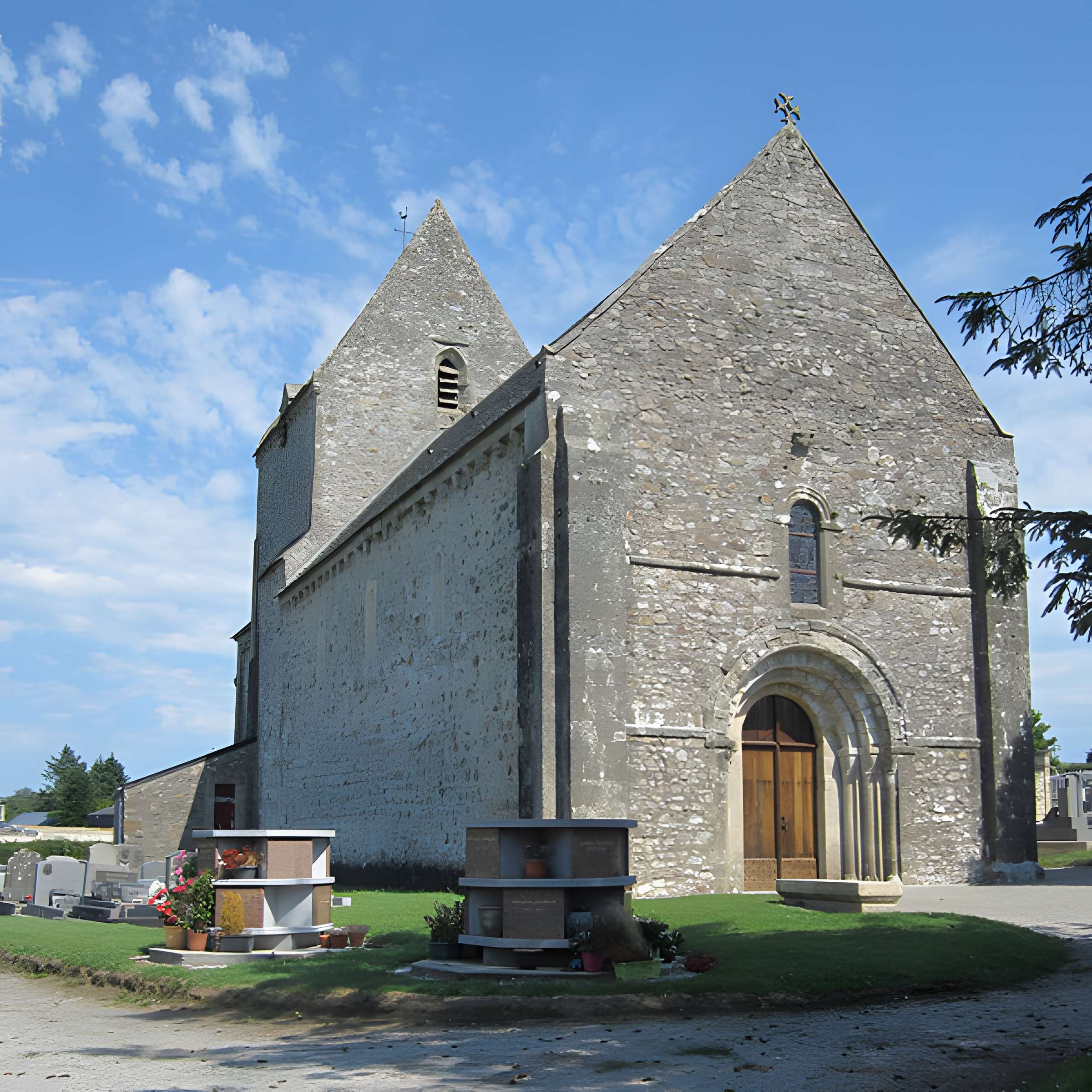 Église Saint-Martin de Tollevast