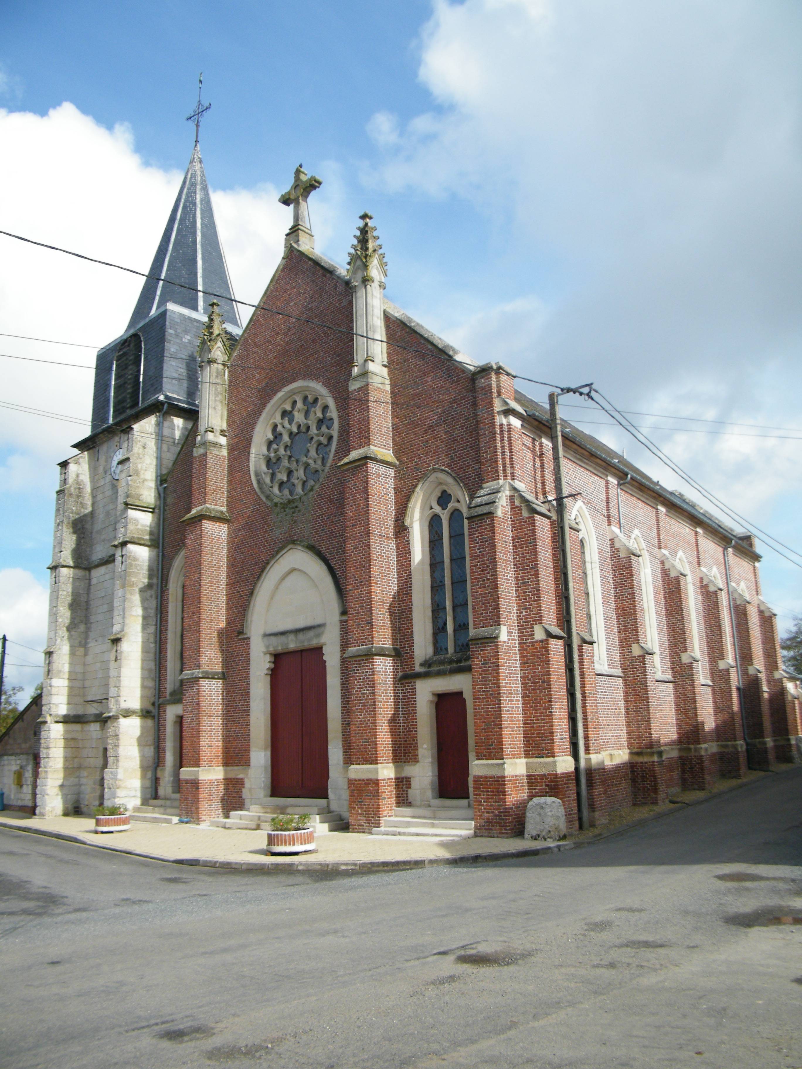 Photo de Church of Saint Peter of Belleuse