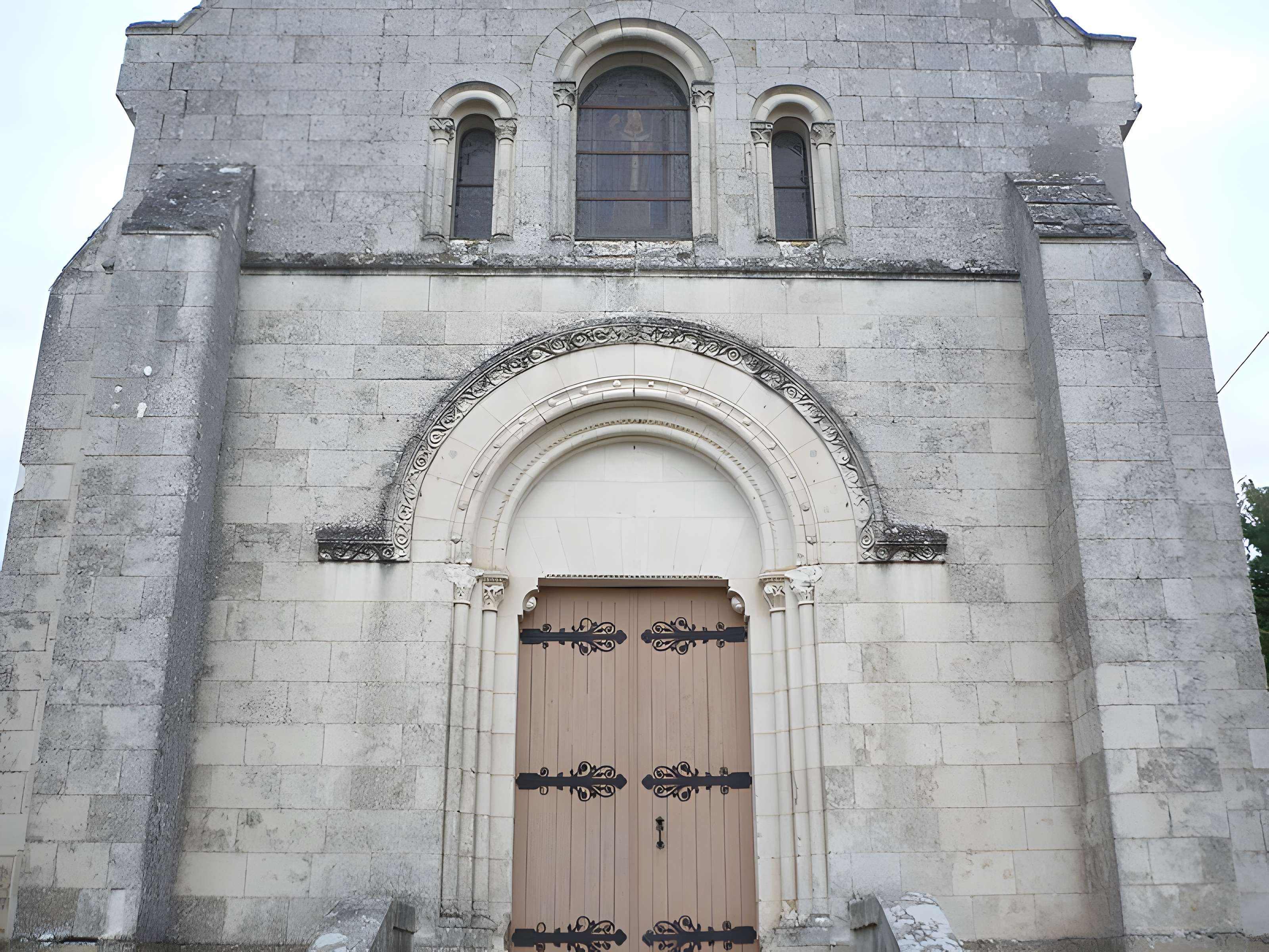 Église Saint-Martin d'Échemiré