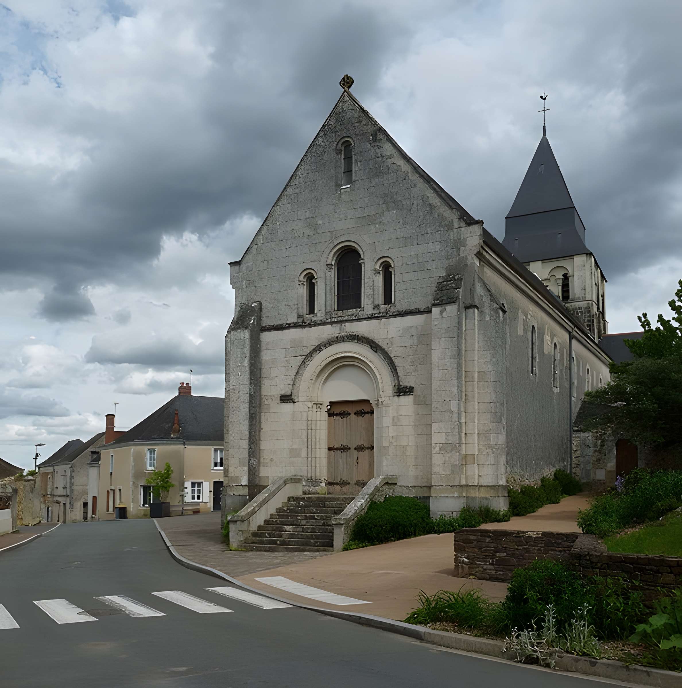 Église Saint-Martin d'Échemiré