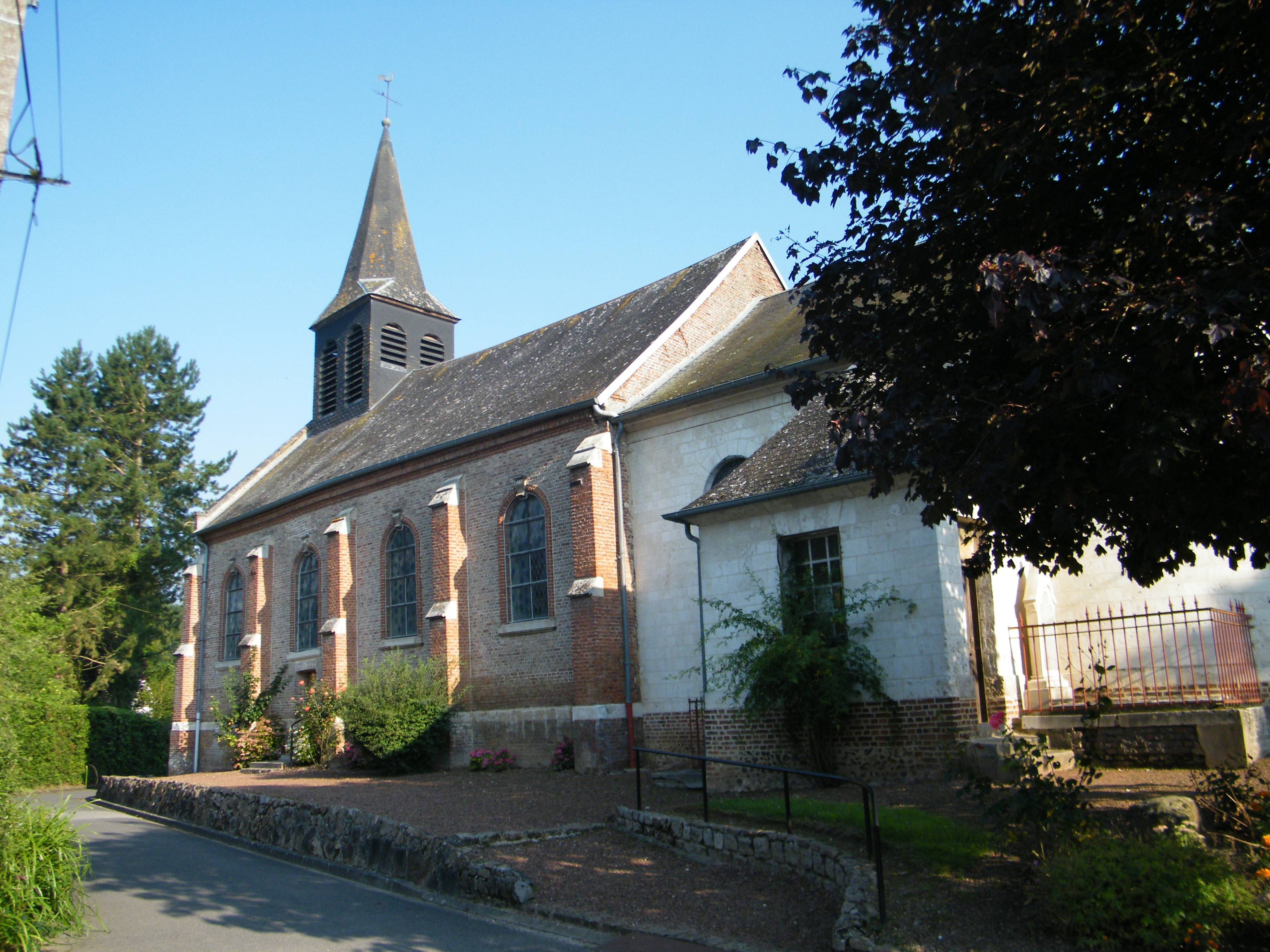 Photo de Kirche Saint Martin von Gézaincourt