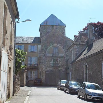 Église Saint-Martin-du-Bourg dAvallon
