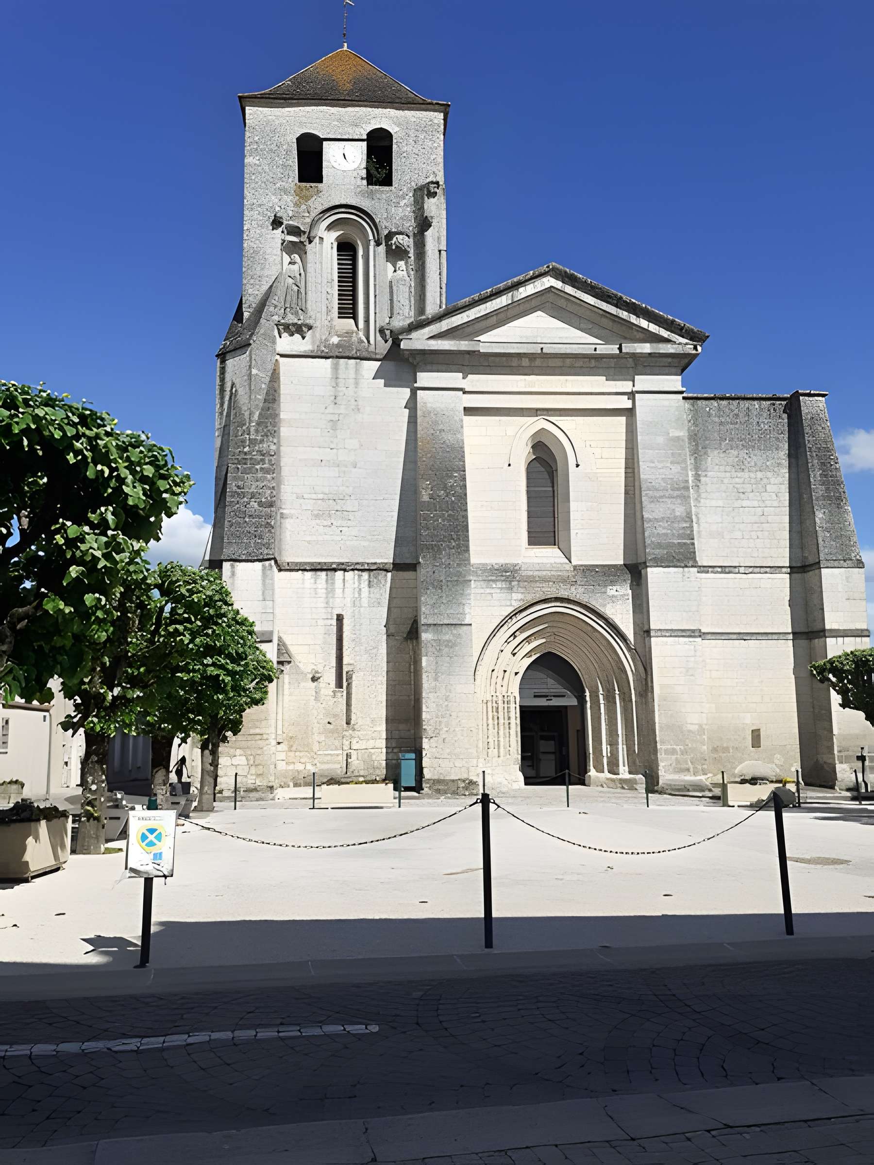 Église Saint-Mathias de Barbezieux