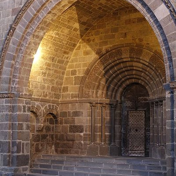 Photo de Église Saint-Mathieu de Salers