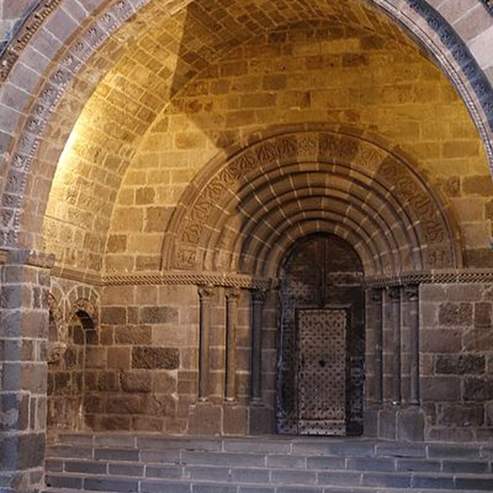 Photo de Église Saint-Mathieu de Salers