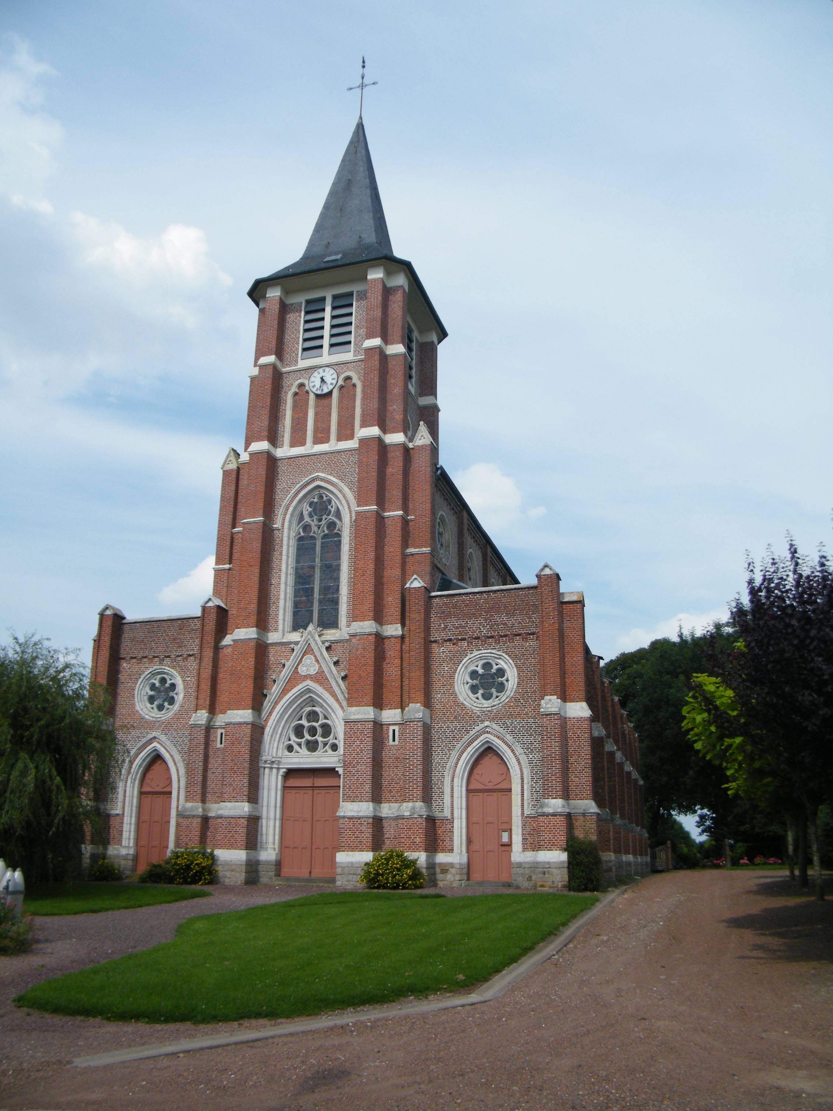 Photo de Sint Petruskerk van Terramesnil