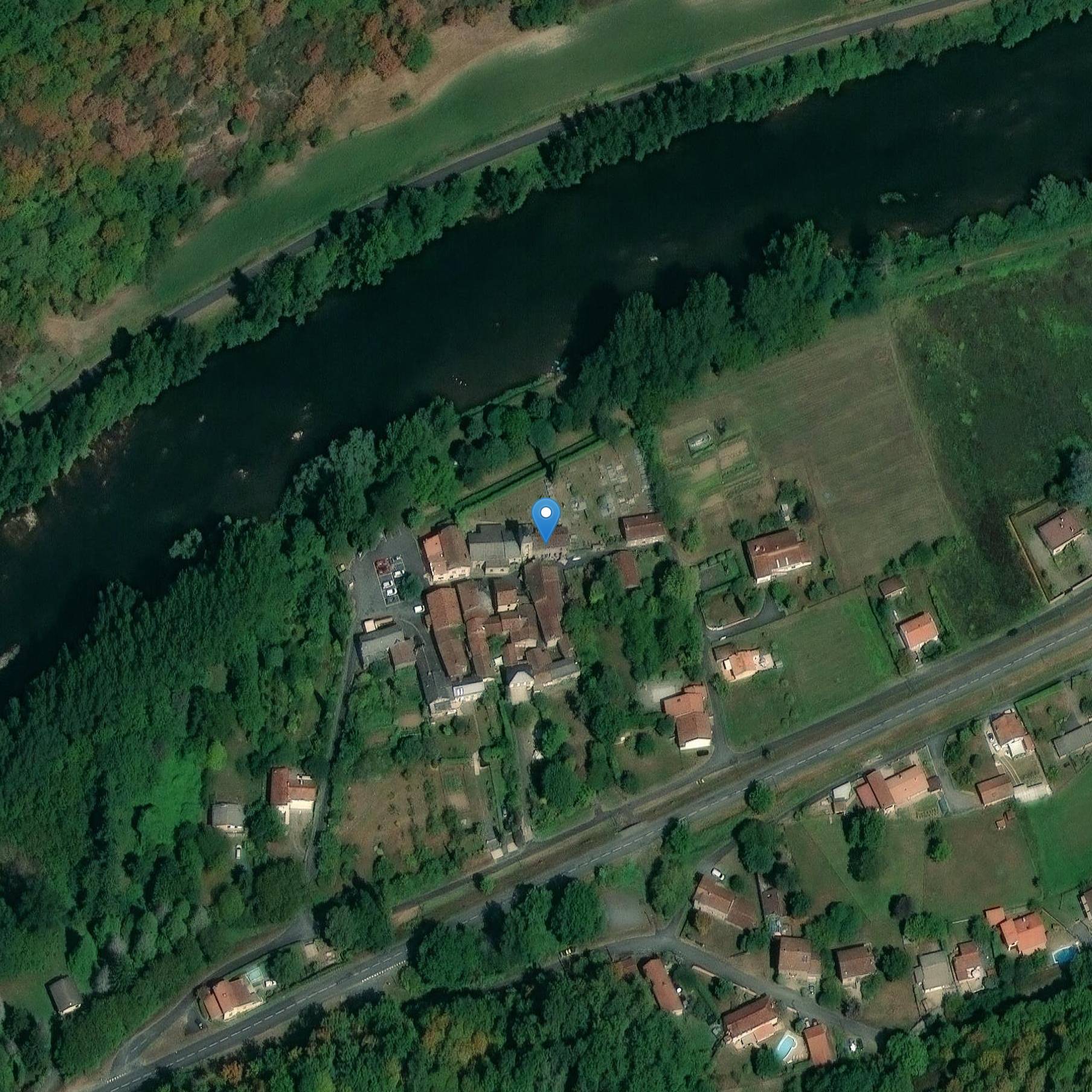 Photo de 圣彼得安比亚莱特教堂