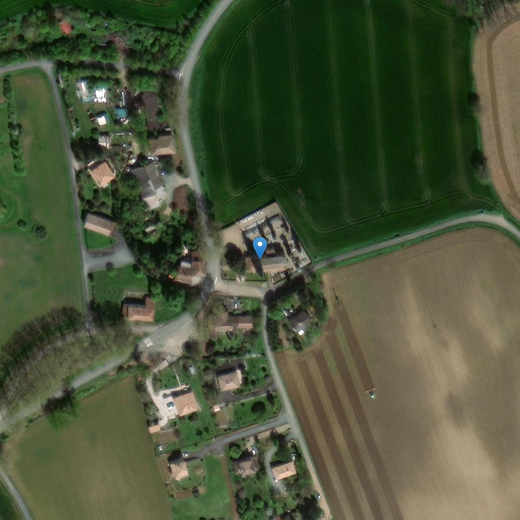 Photo de Saint Anatole Church of Saint Anatole (Girossens)