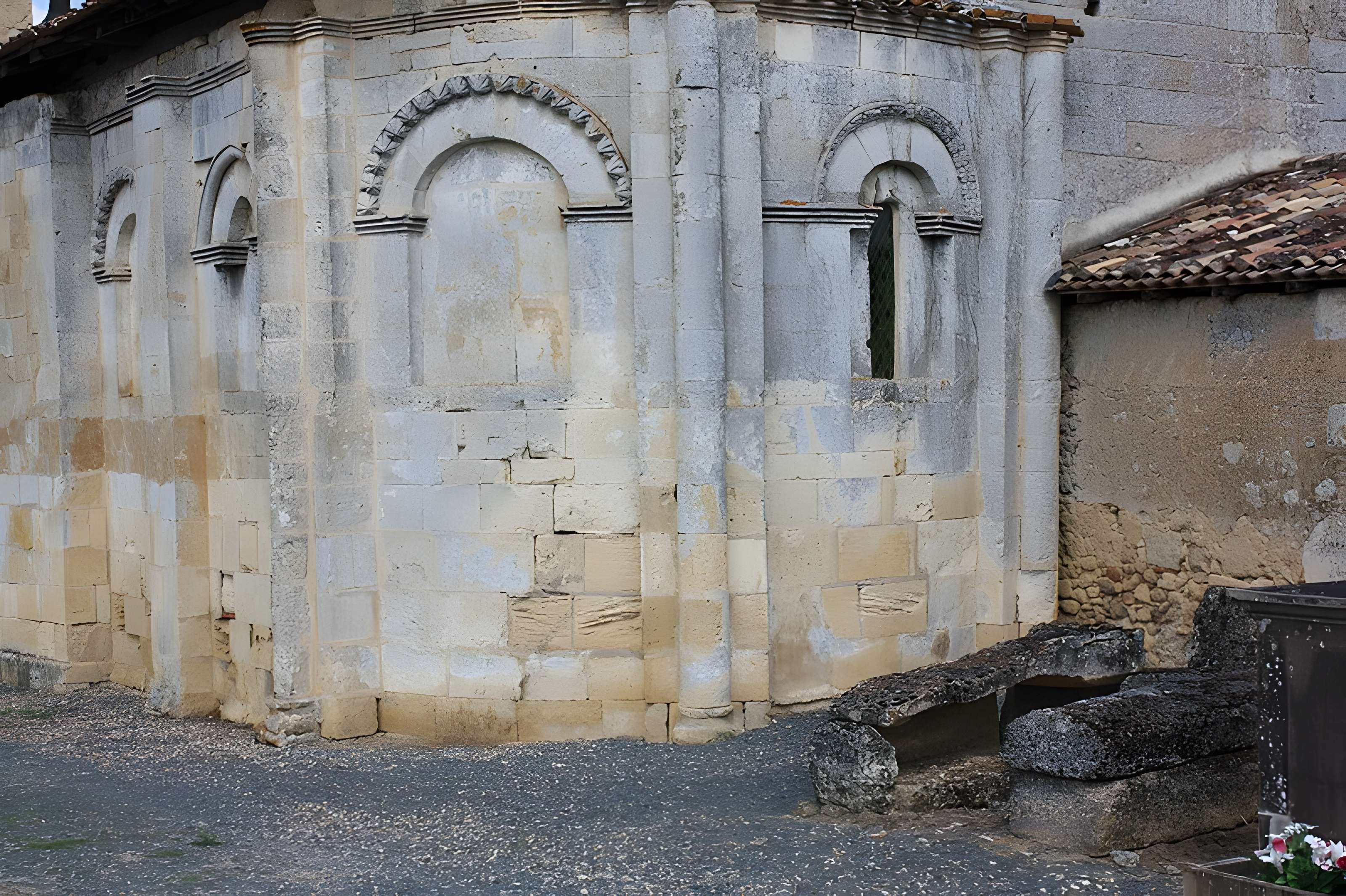 Église Saint-Médard de Montignac