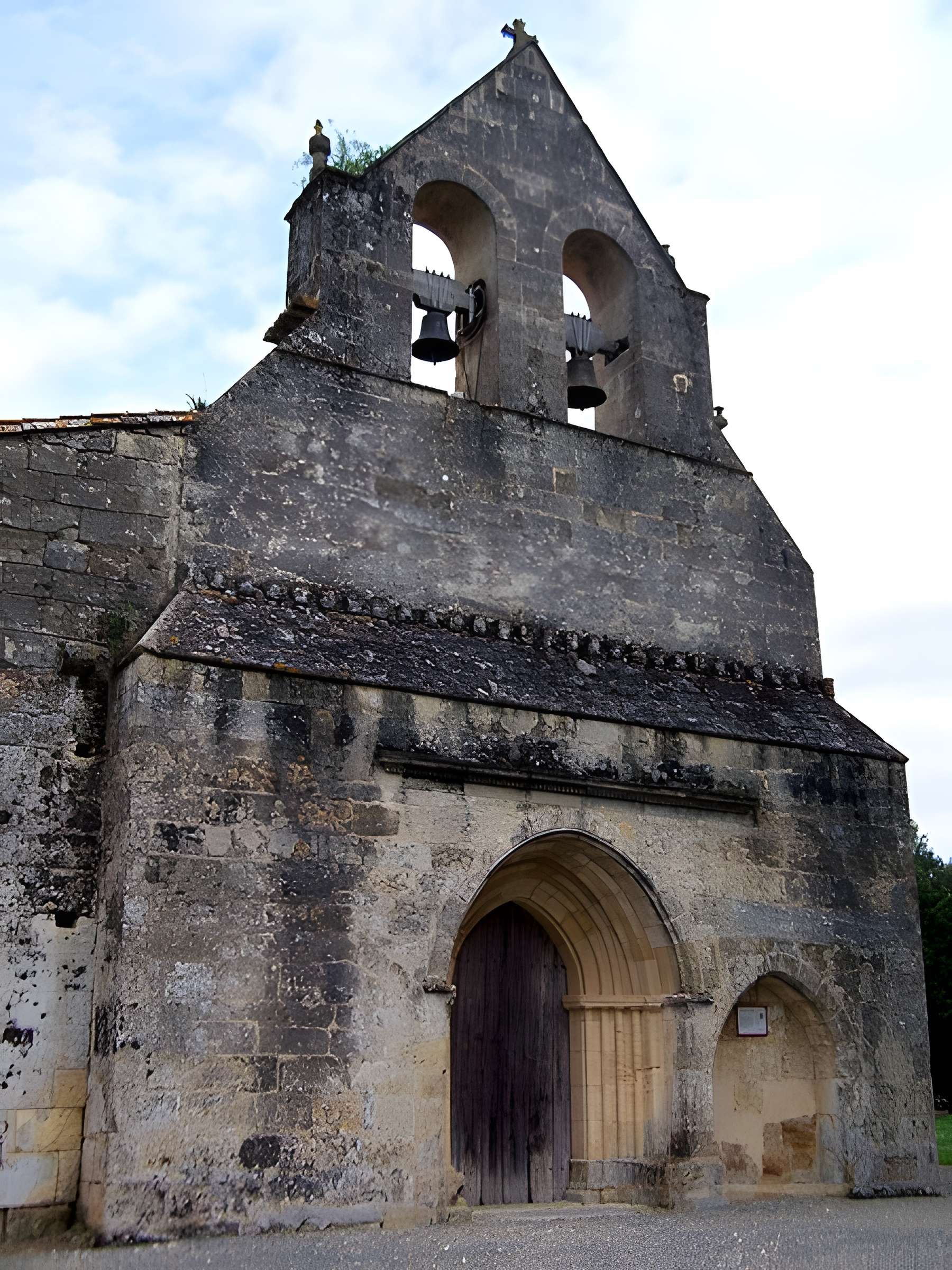 Église Saint-Médard de Montignac