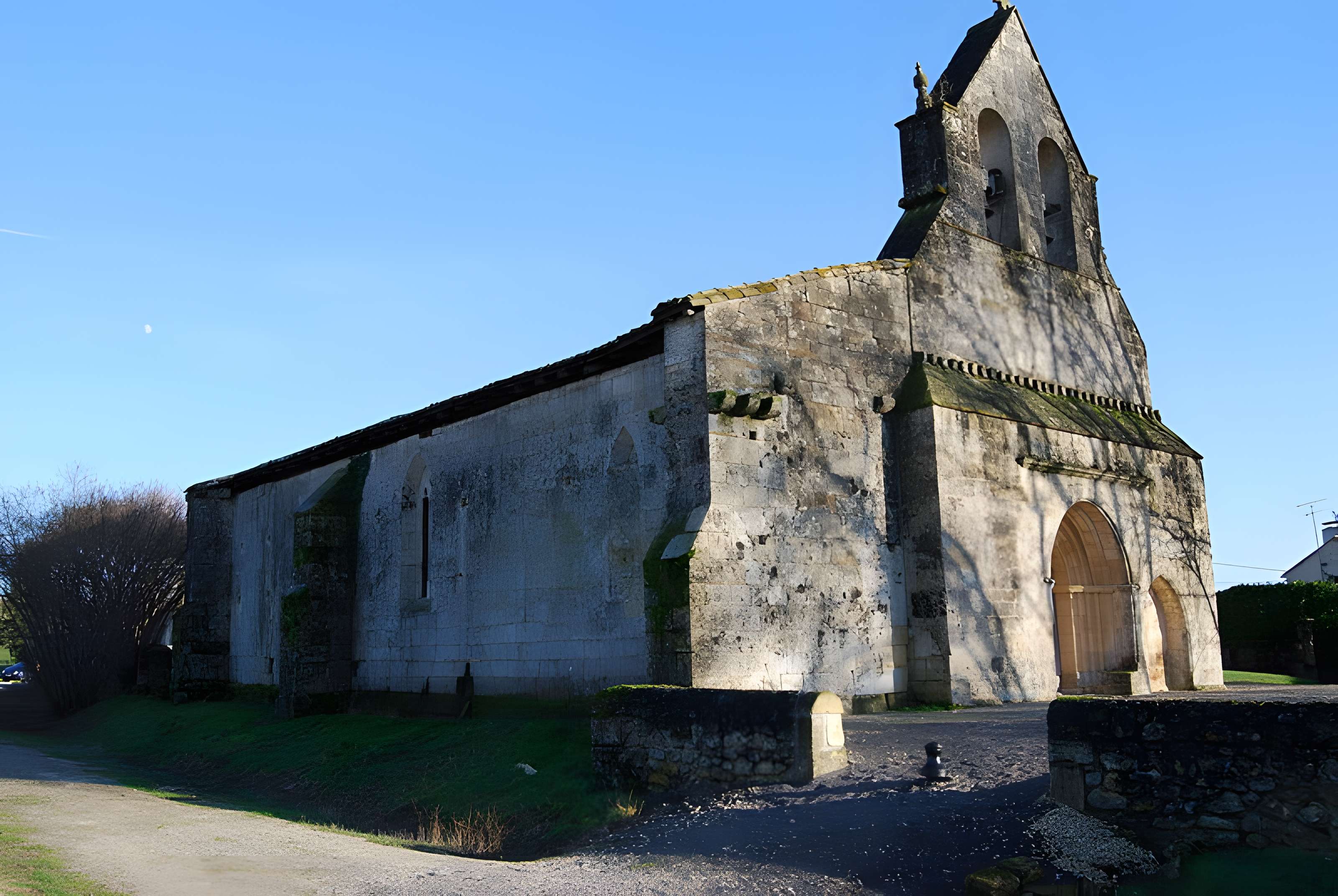 Église Saint-Médard de Montignac