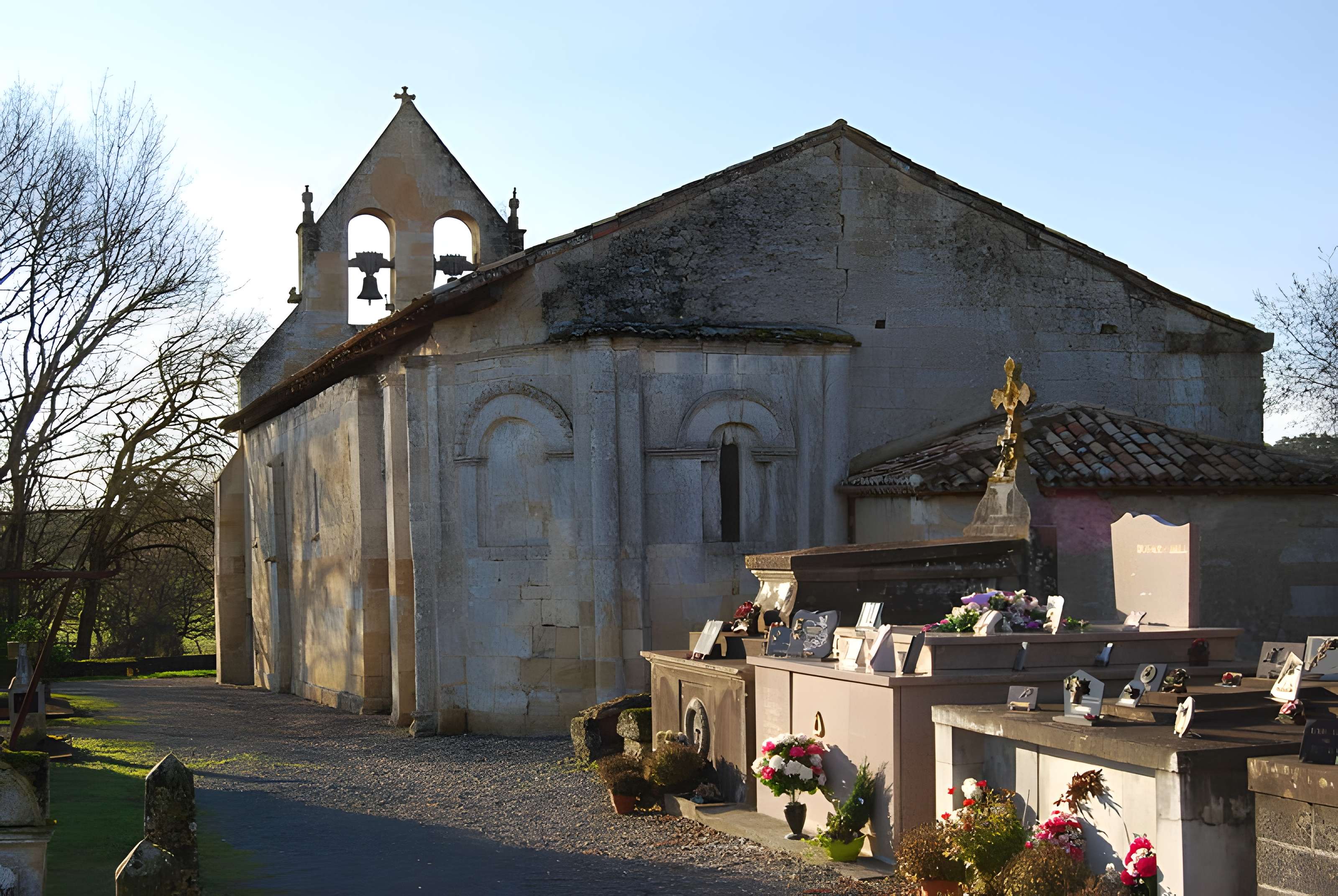 Église Saint-Médard de Montignac