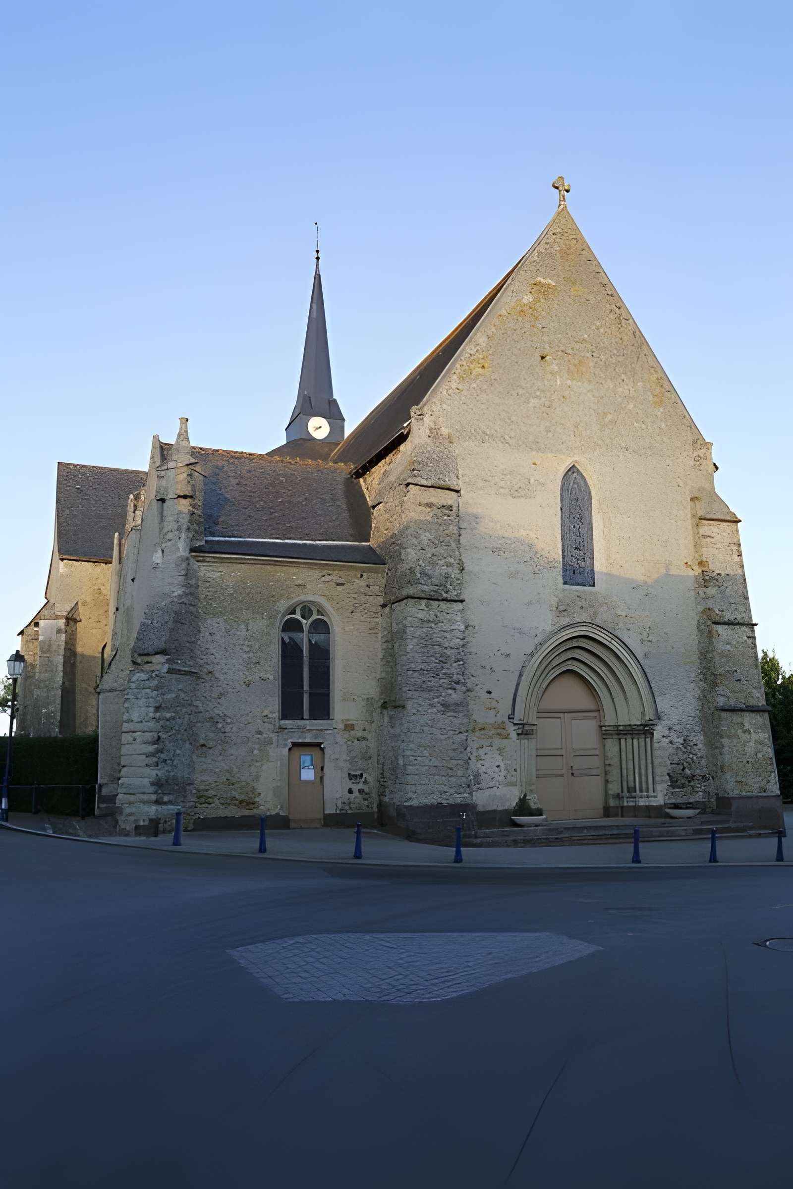 Église Saint-Médard de Saint-Mars-sous-Ballon 
