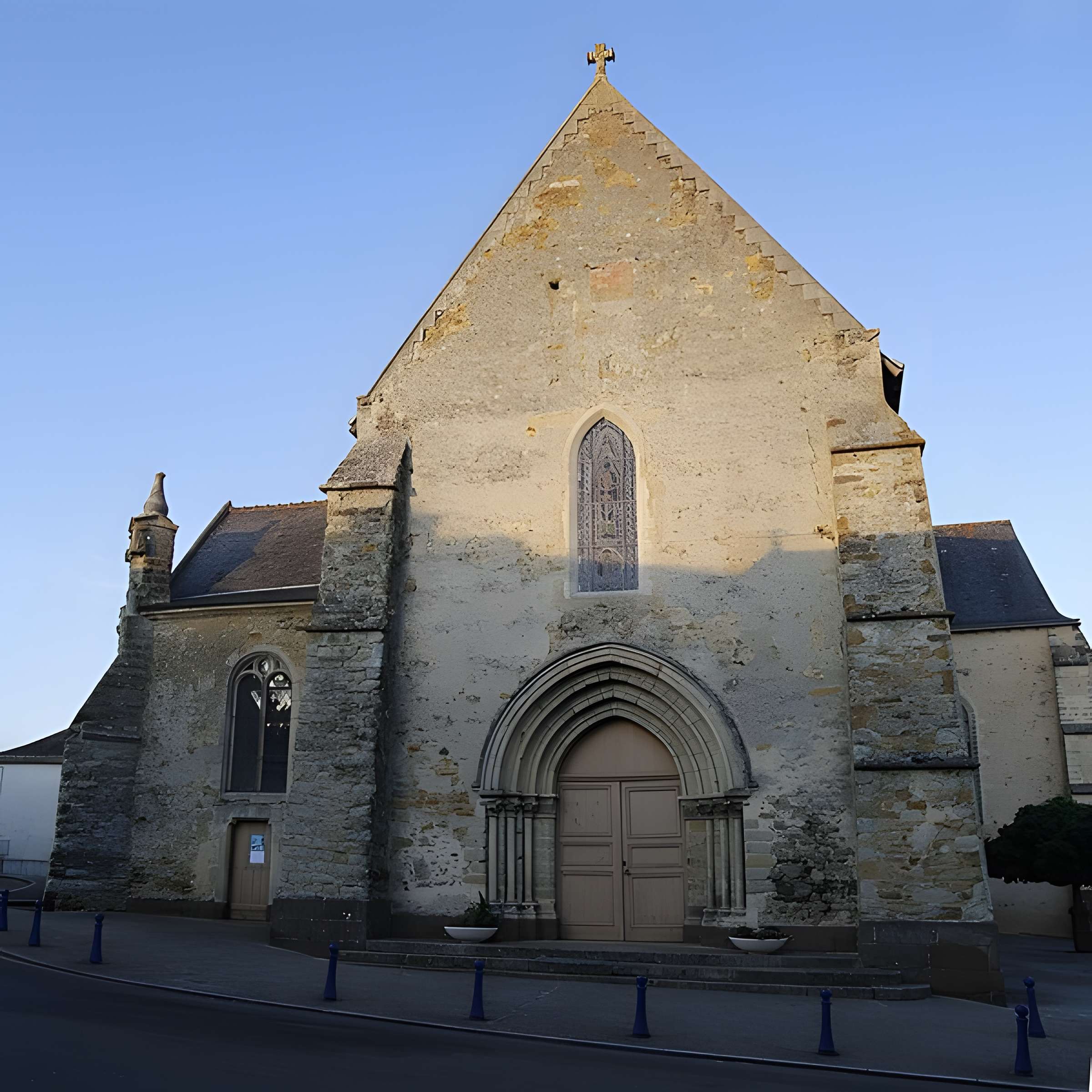 Église Saint-Médard de Saint-Mars-sous-Ballon