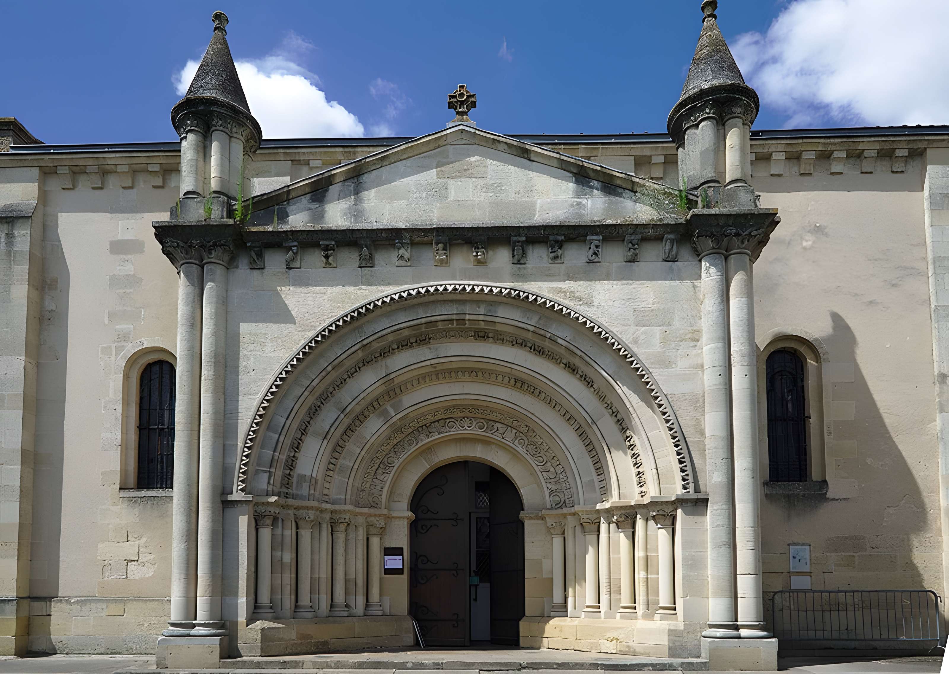 Église Saint-Médard de Saint-Médard-en-Jalles