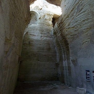 Site archéologique de Saint-Roman dAiguille également sur commune de Beaucaire