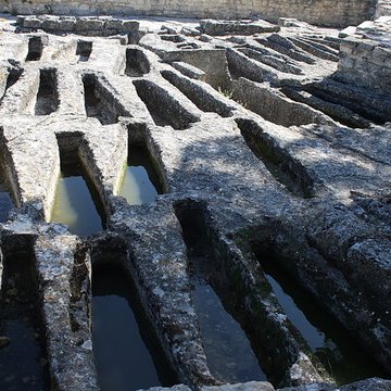 Site archéologique de Saint-Roman dAiguille également sur commune de Beaucaire
