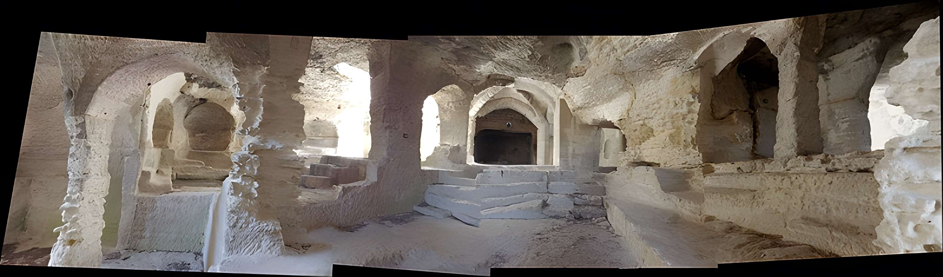 Site archéologique de Saint-Roman d'Aiguille (également sur commune de Beaucaire)