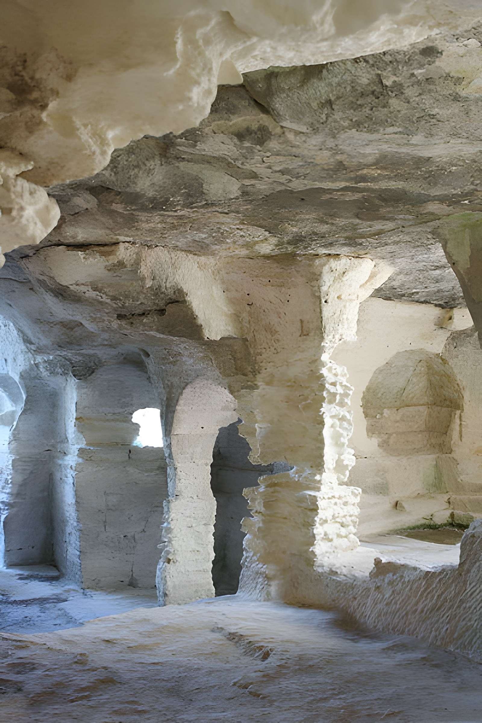Site archéologique de Saint-Roman d'Aiguille (également sur commune de Beaucaire)