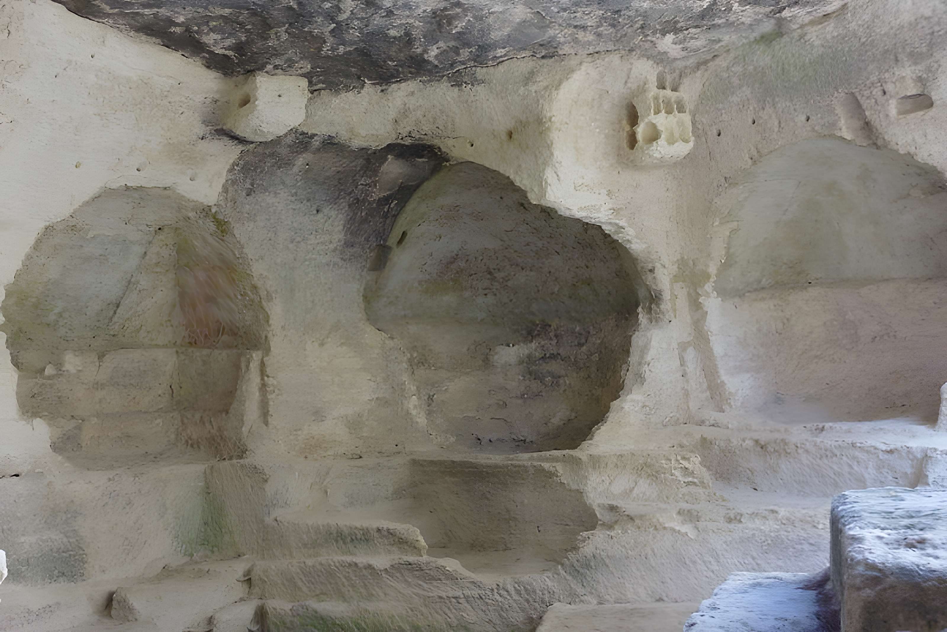 Site archéologique de Saint-Roman d'Aiguille (également sur commune de Beaucaire)