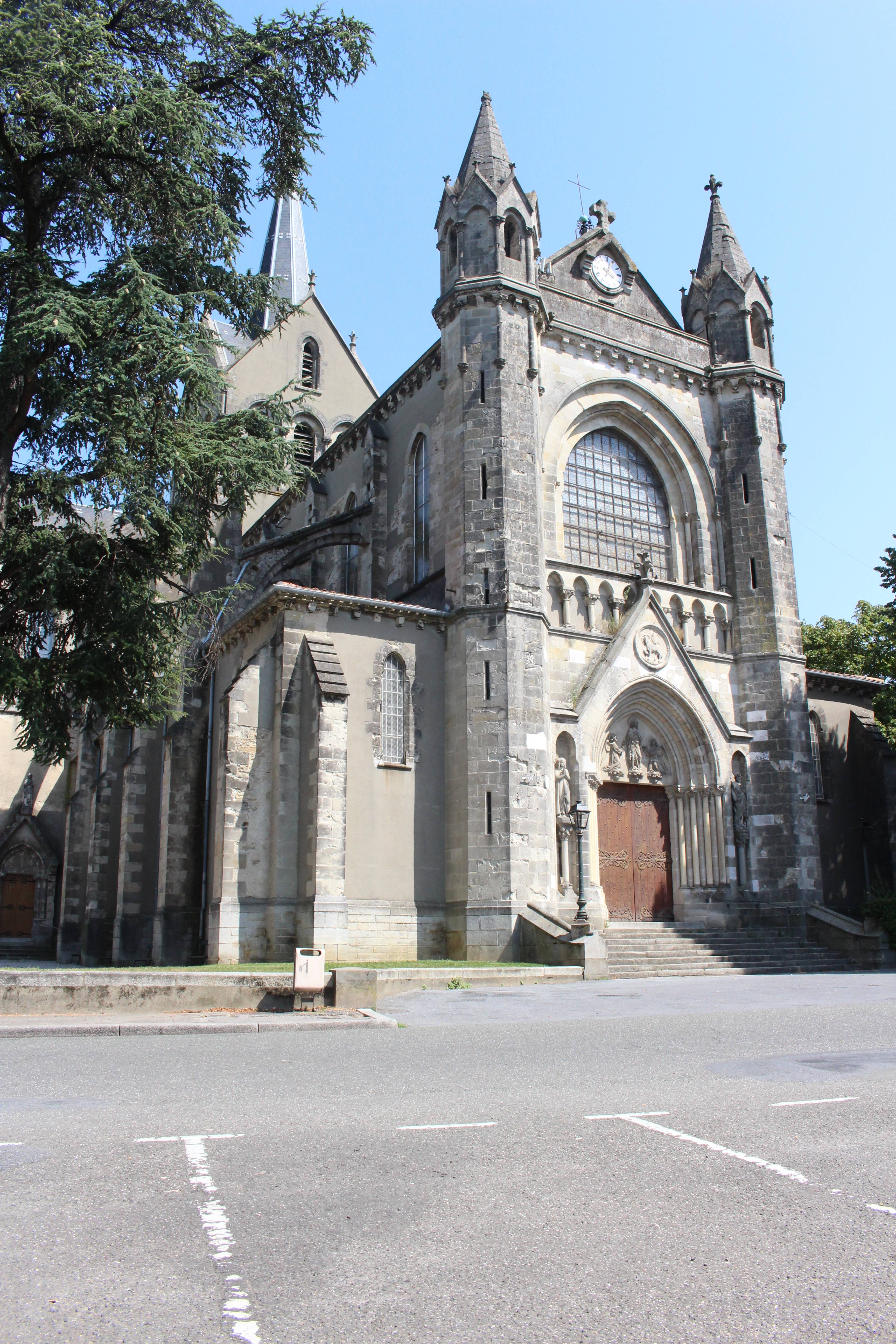 Photo de Muttergottes der Mazamet Kirche