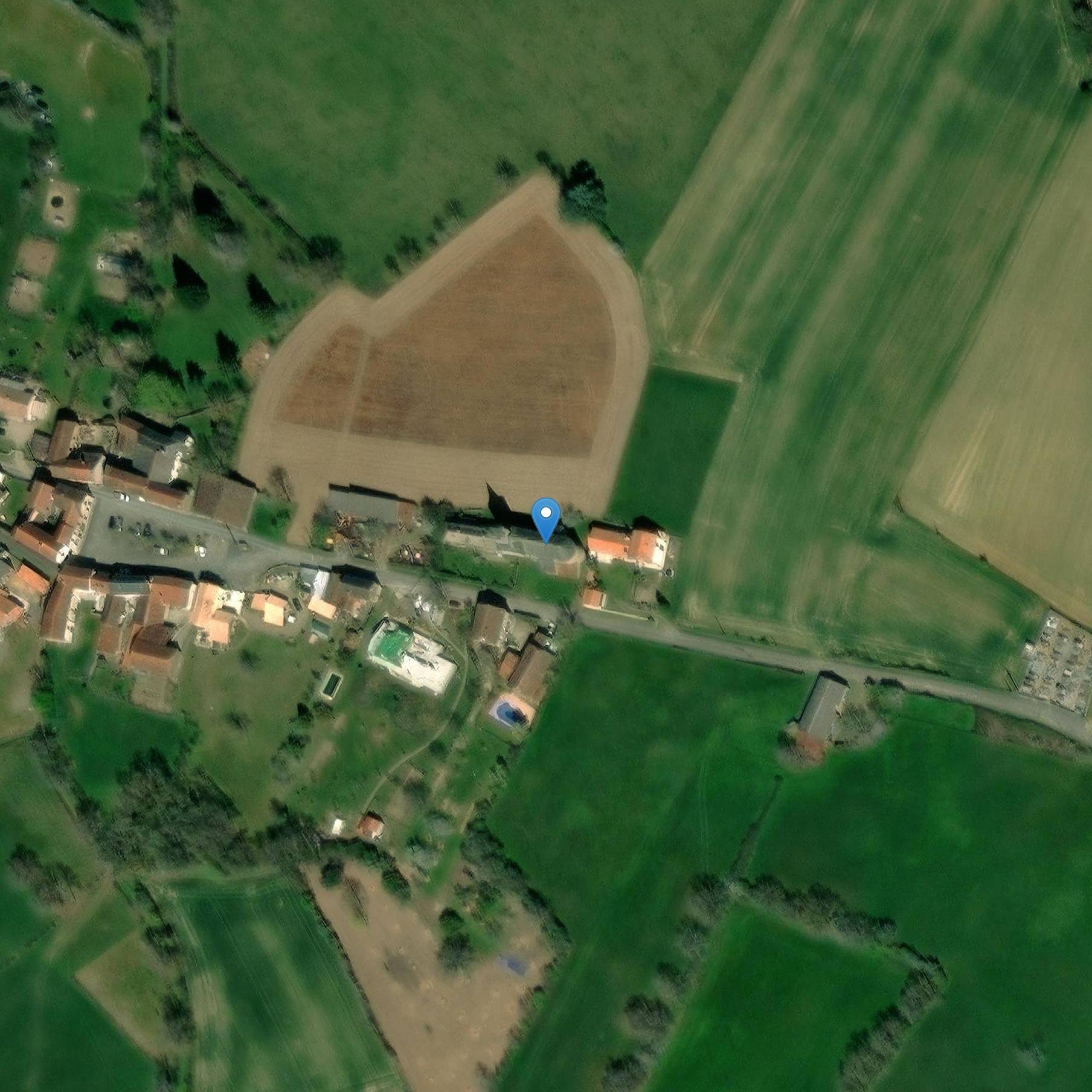 Photo de Kirche der Heiligen Dreifaltigkeit von Cazouls