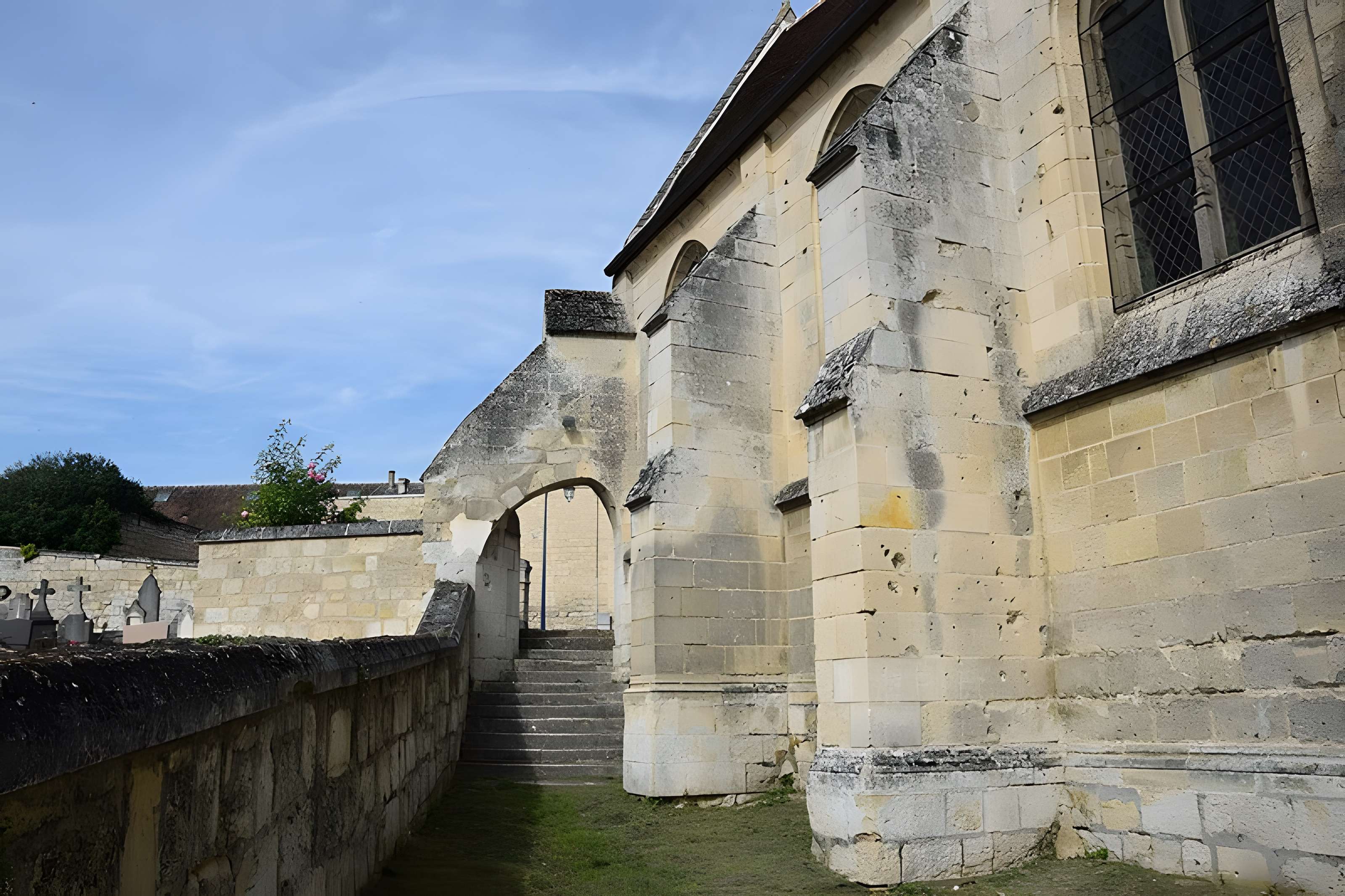Église Saint-Médard-et-Saint-Gildard de Coeuvres-et-Valsery