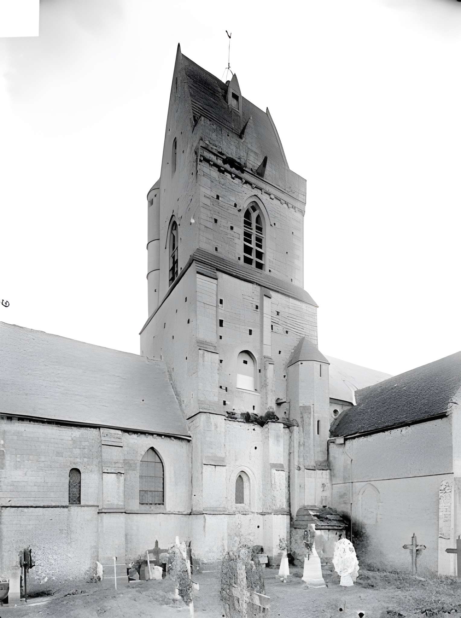 Église Saint-Médard-et-Saint-Gildard de Crépon