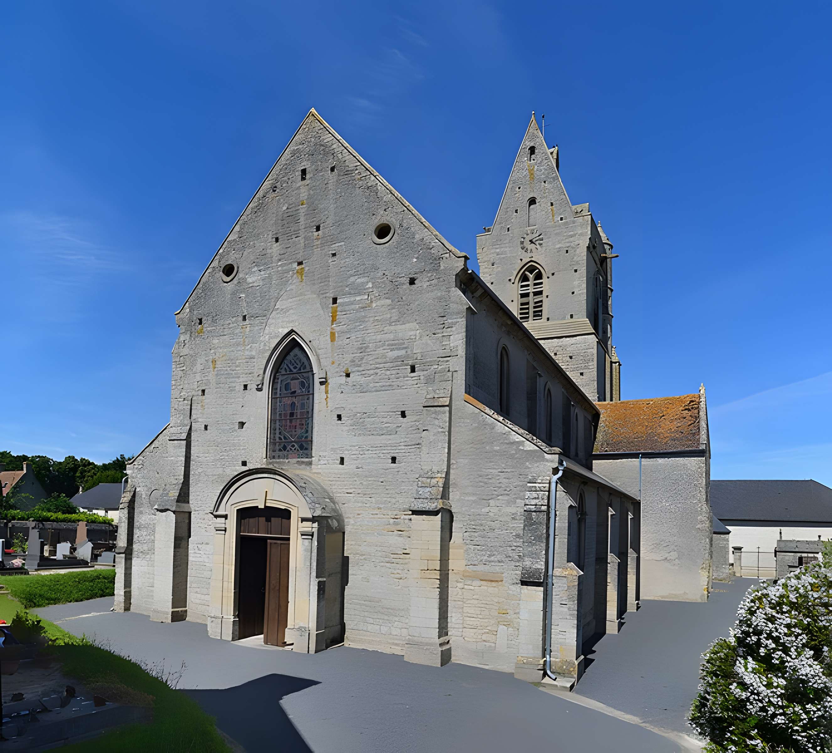Église Saint-Médard-et-Saint-Gildard de Crépon
