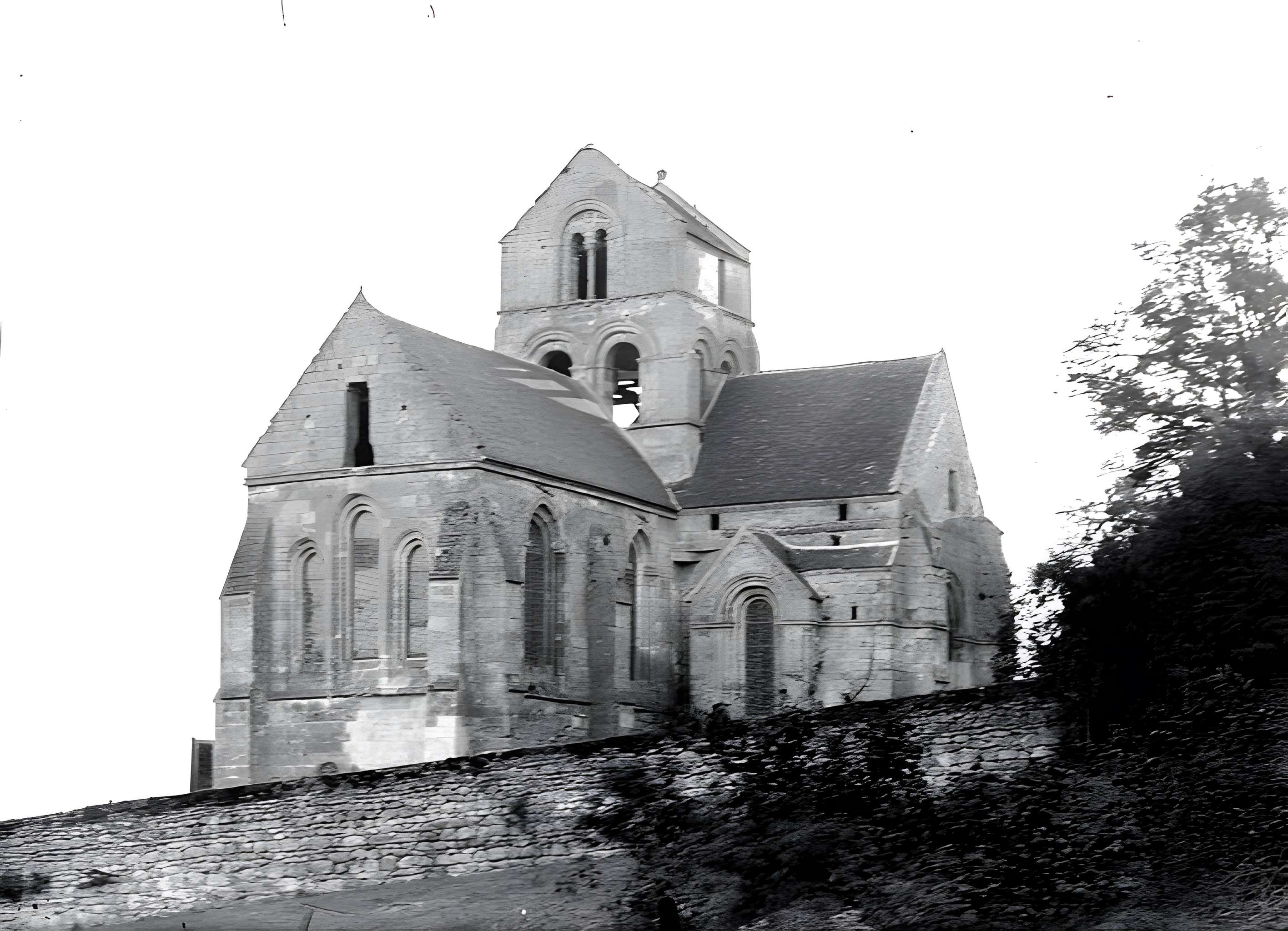 Église Saint-Médard-et-Saint-Gildard de Lhuys