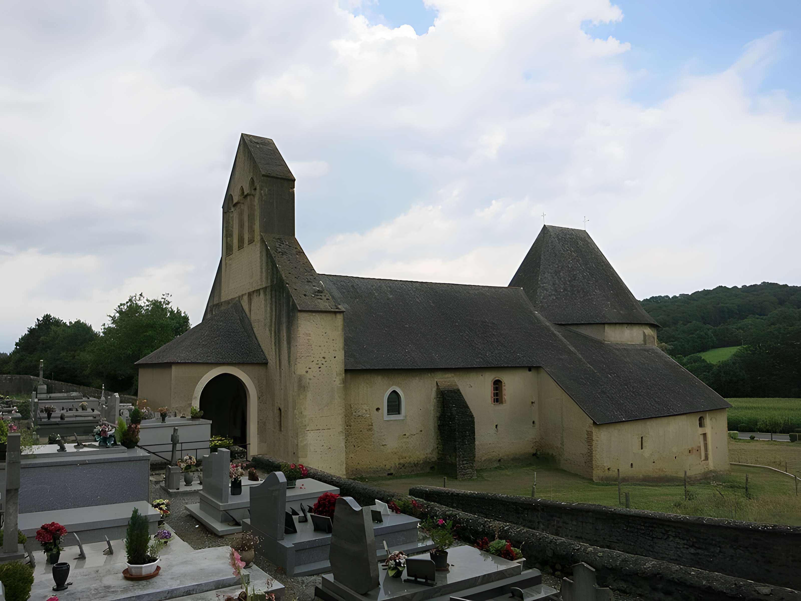 Église Saint-Michel de Montaner