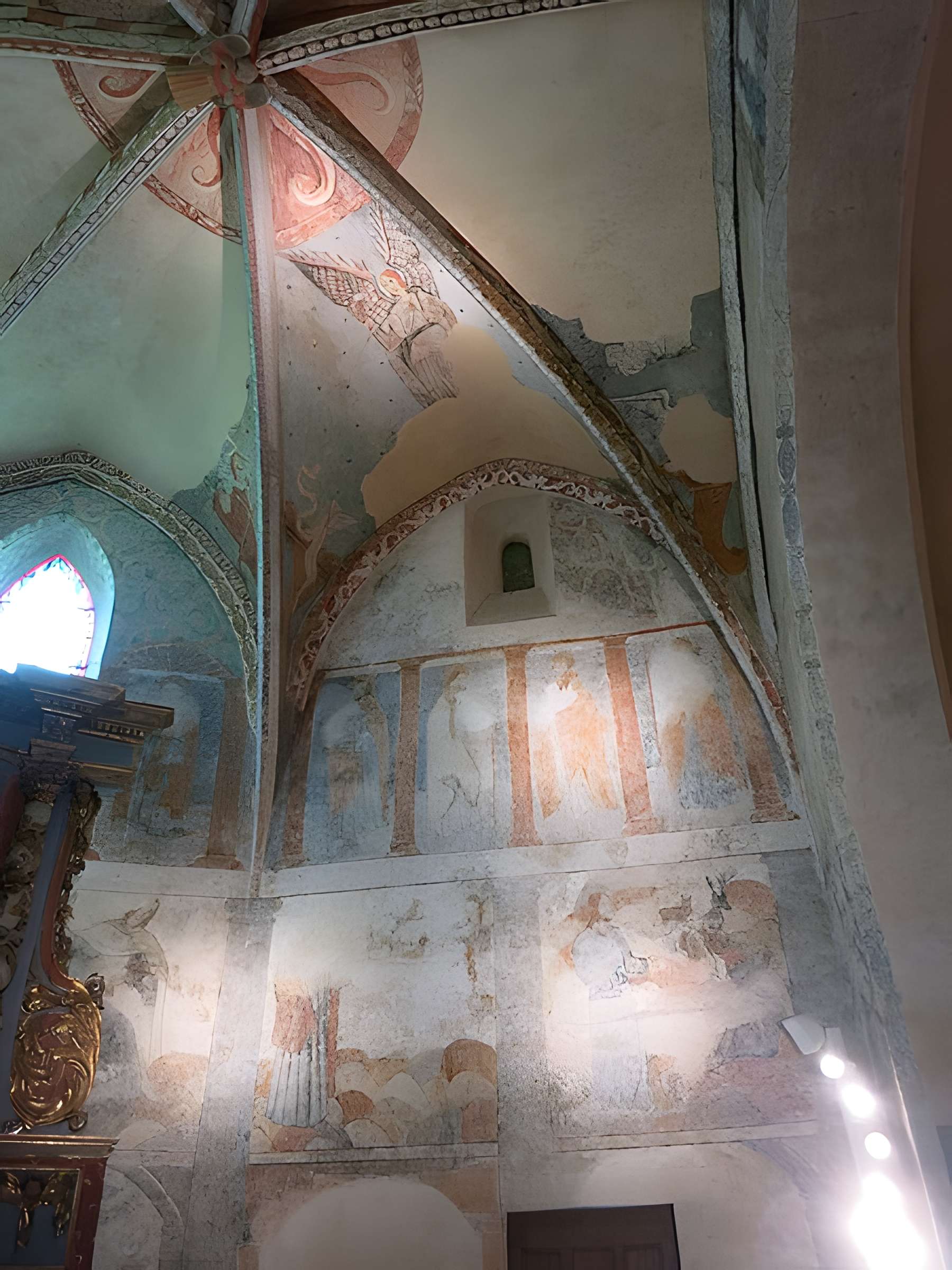 Église Saint-Michel de Montaner