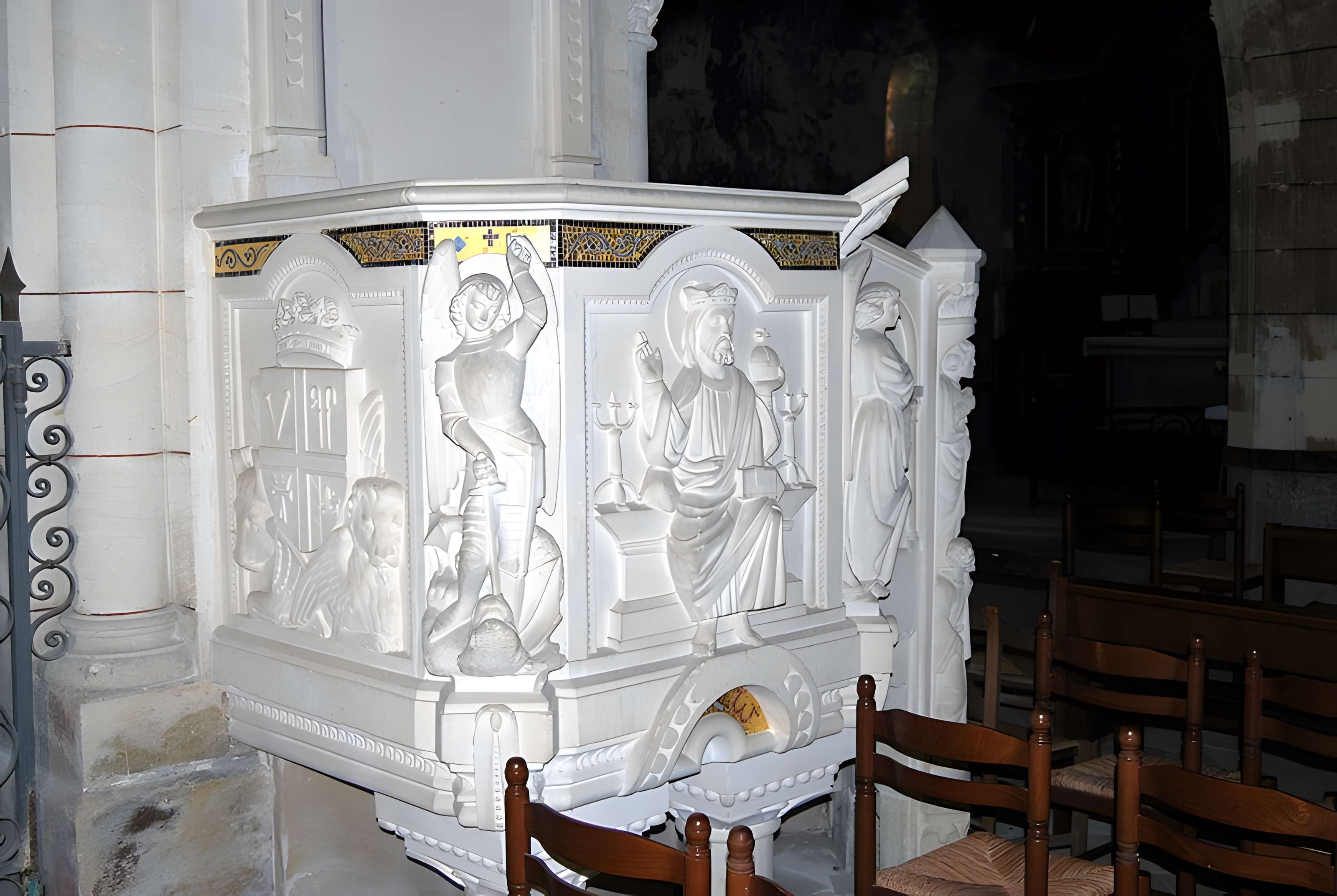 Église Saint-Michel de Saint-Michel-de-Fronsac