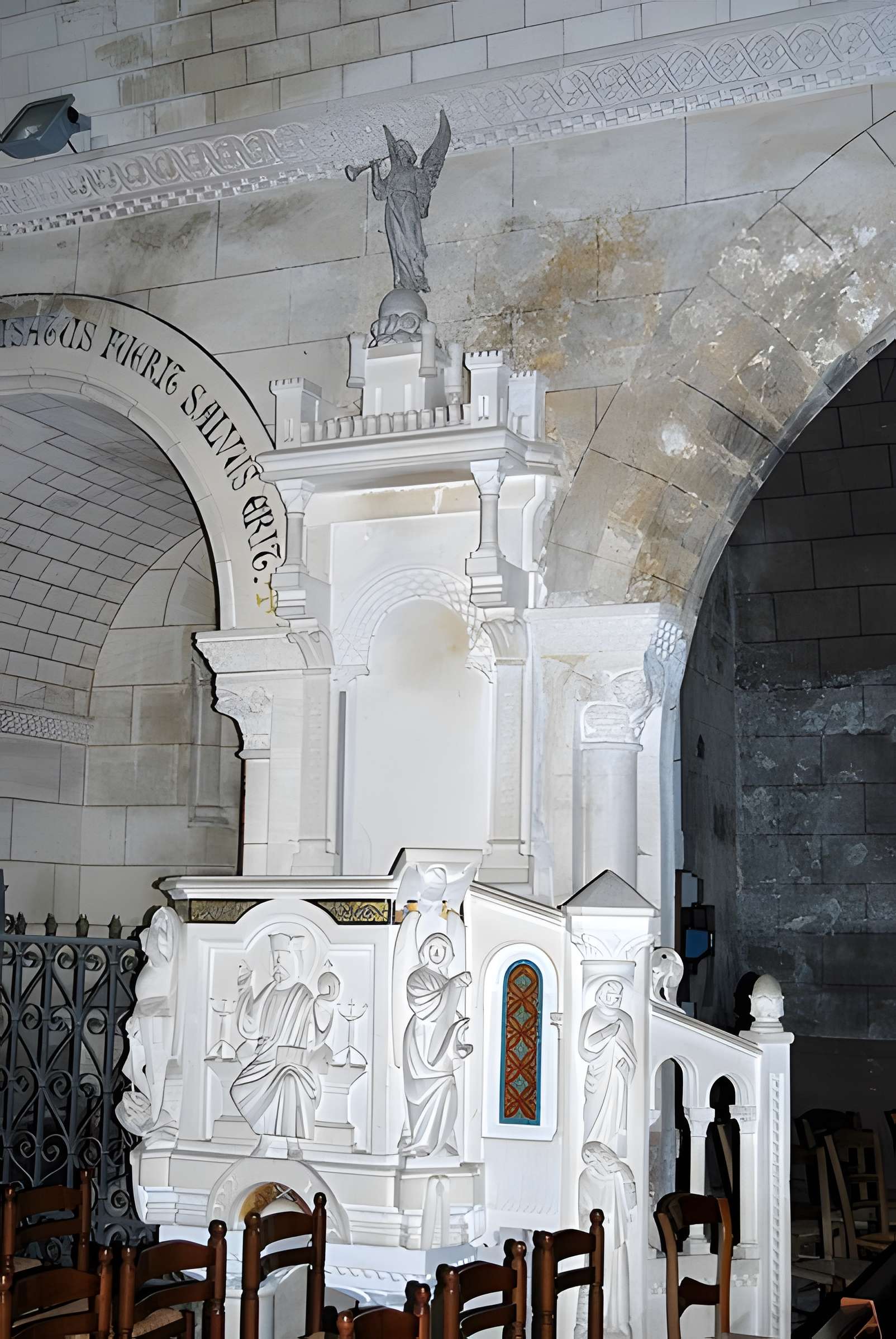 Église Saint-Michel de Saint-Michel-de-Fronsac