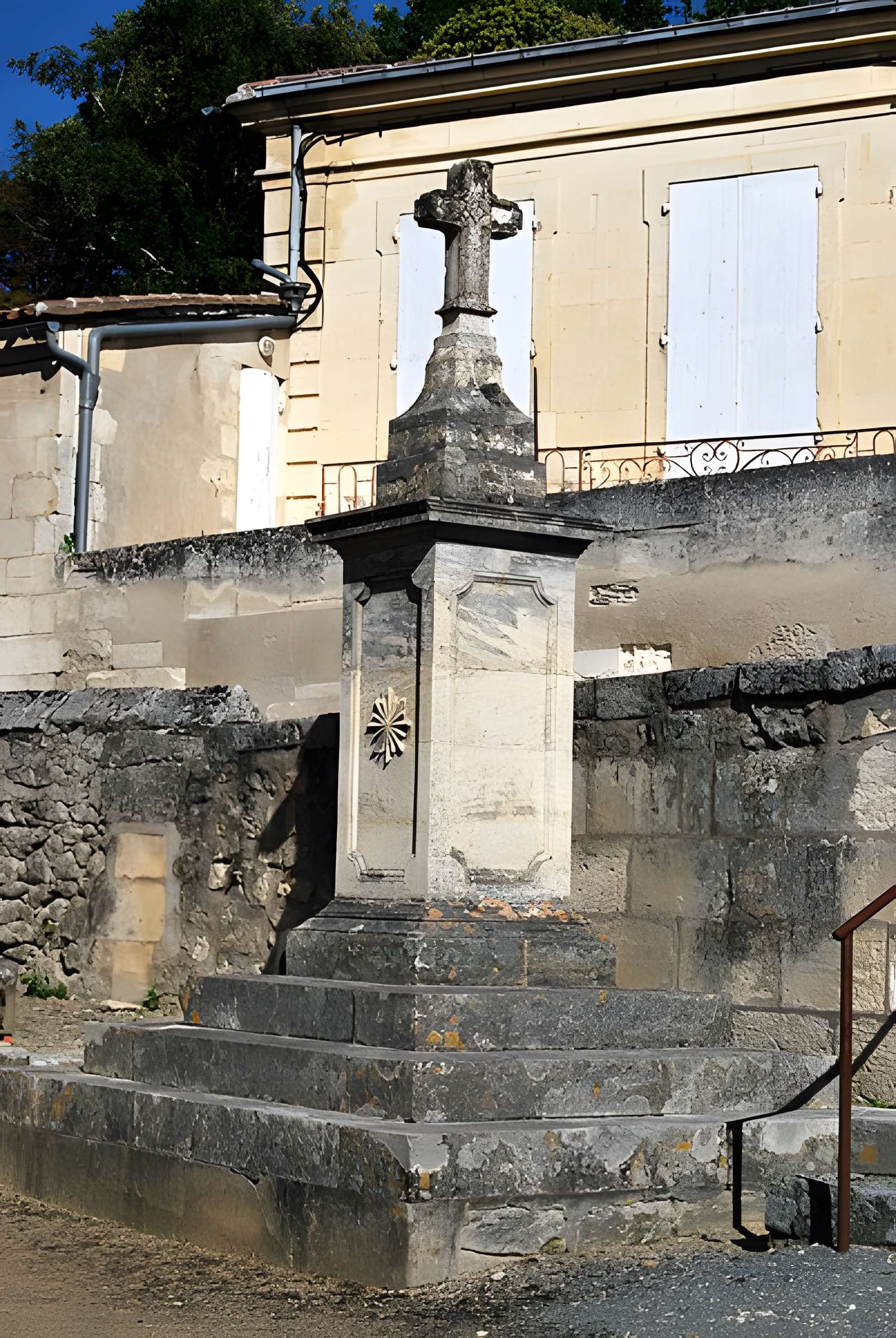 Église Saint-Michel de Saint-Michel-de-Fronsac