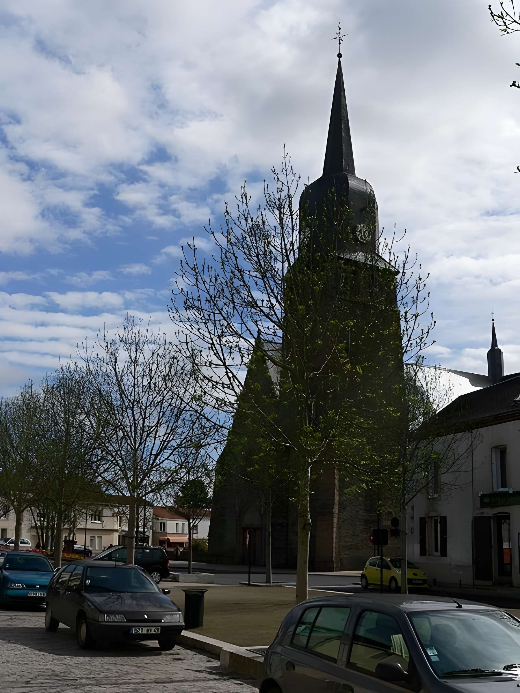 Église Saint-Michel du May-sur-Èvre 