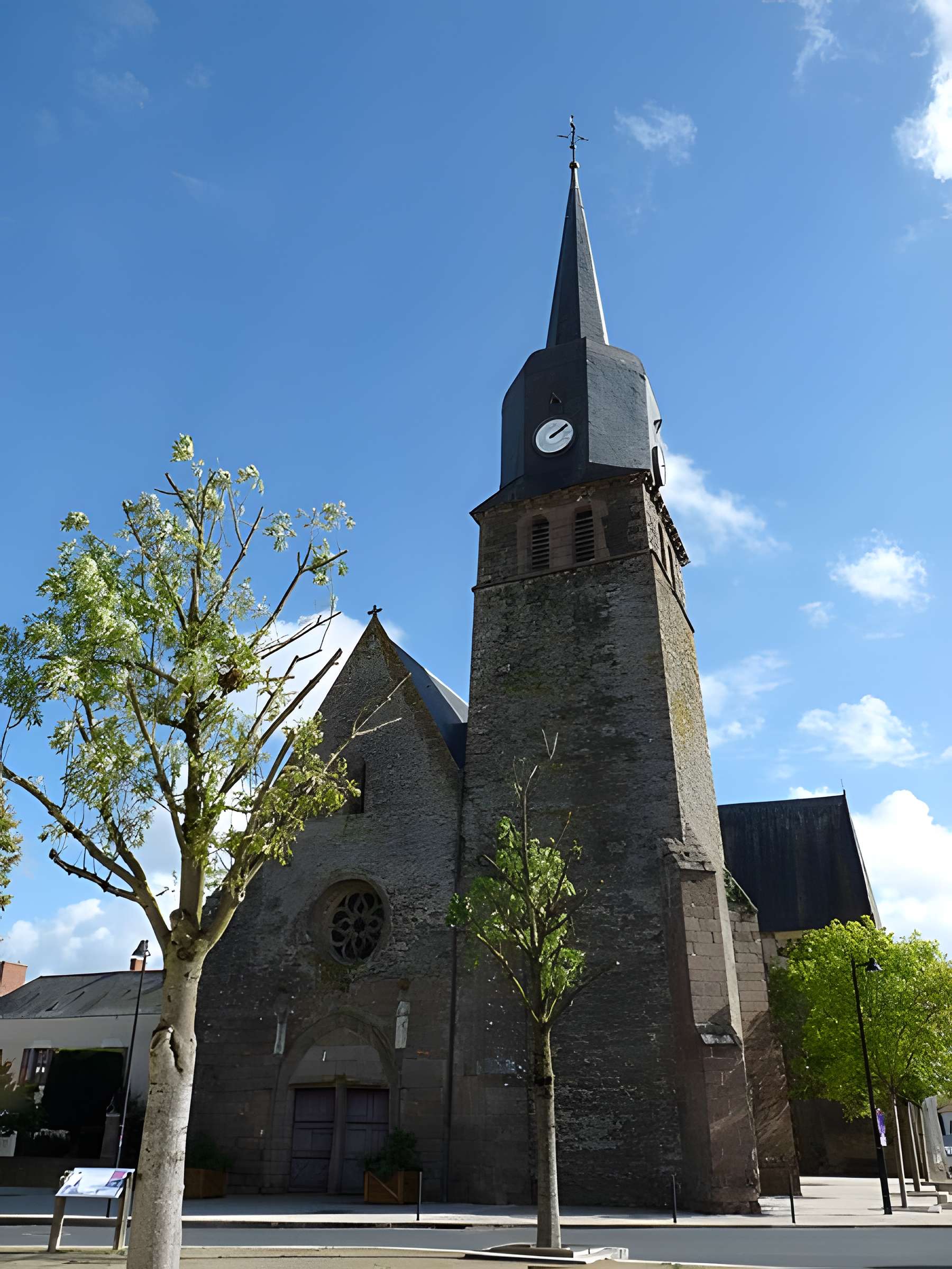 Église Saint-Michel du May-sur-Èvre
