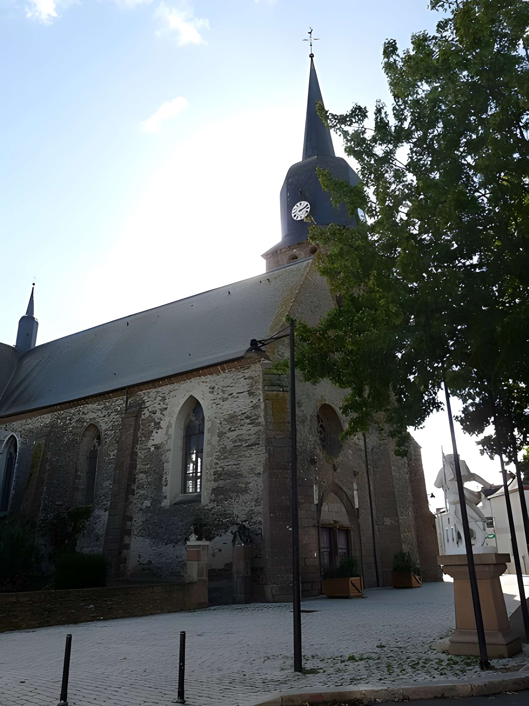 Église Saint-Michel du May-sur-Èvre