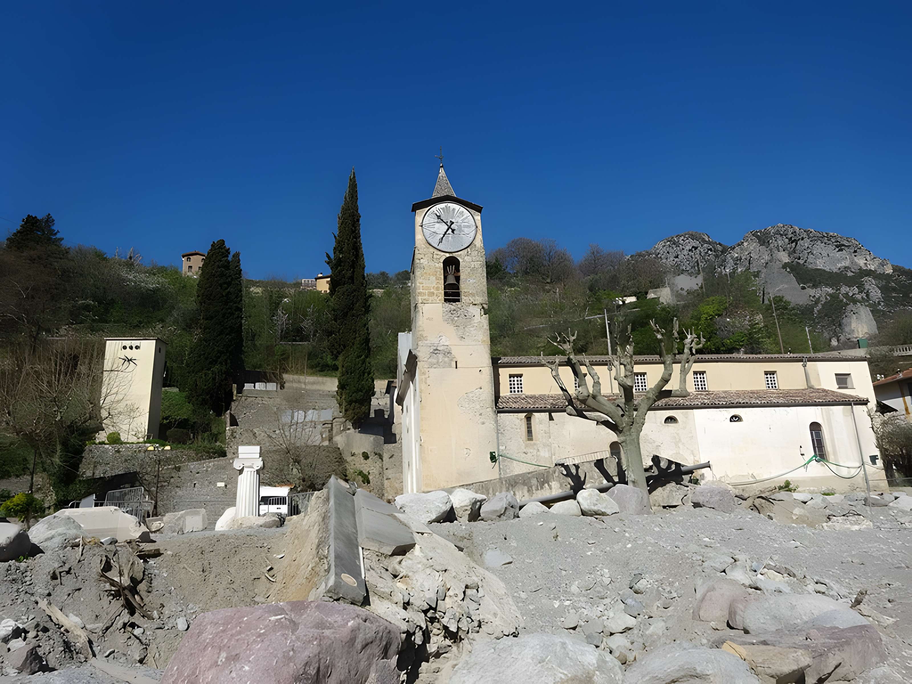 Église Saint-Michel-de-Gast de Roquebillière