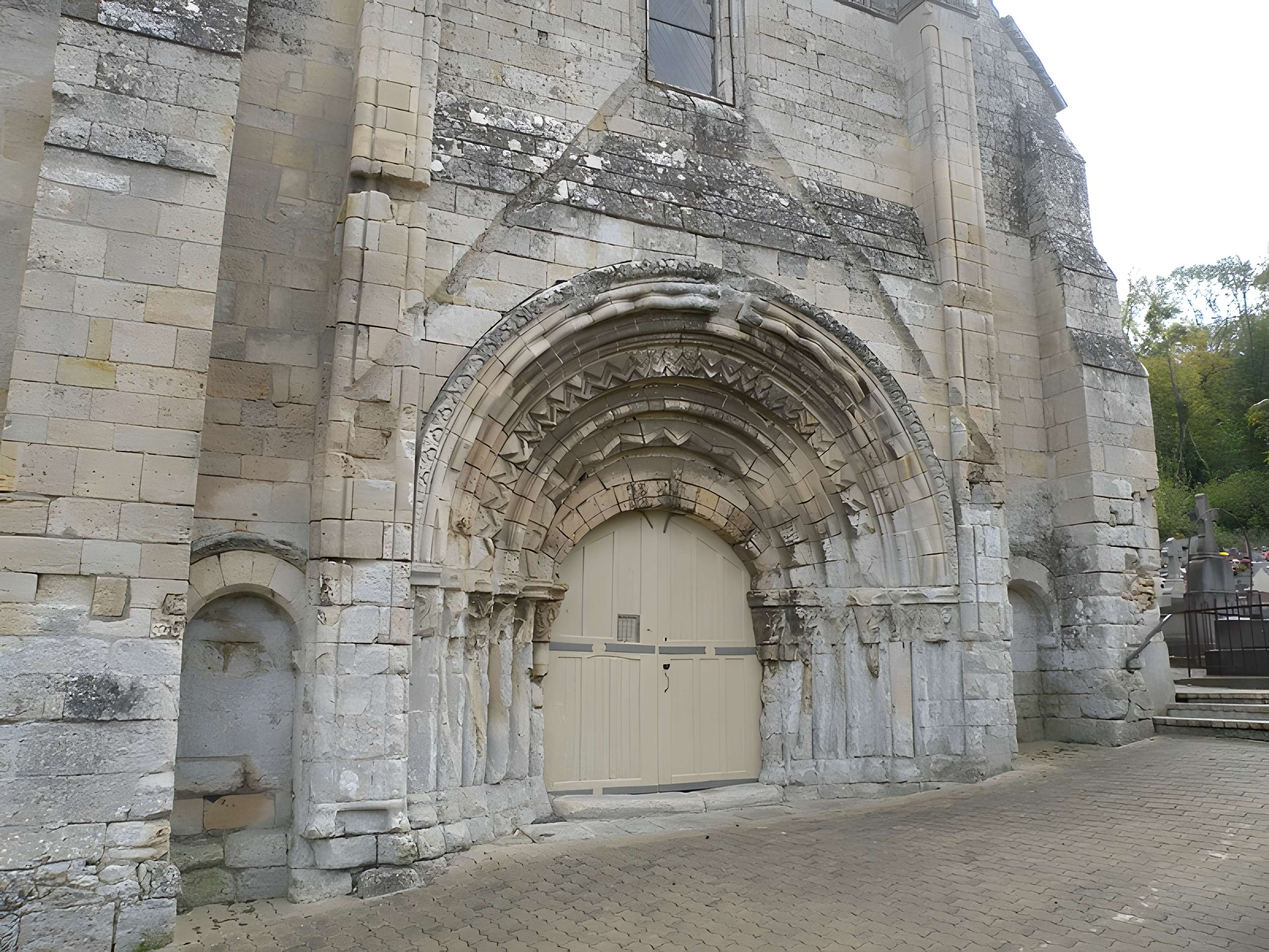 Église Saint-Michel-et-Saint-Vaast de Catenoy